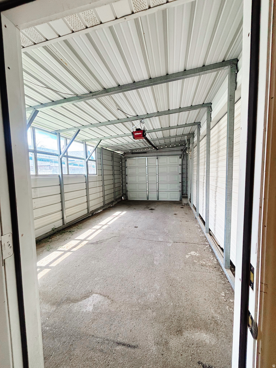 main property photo 36