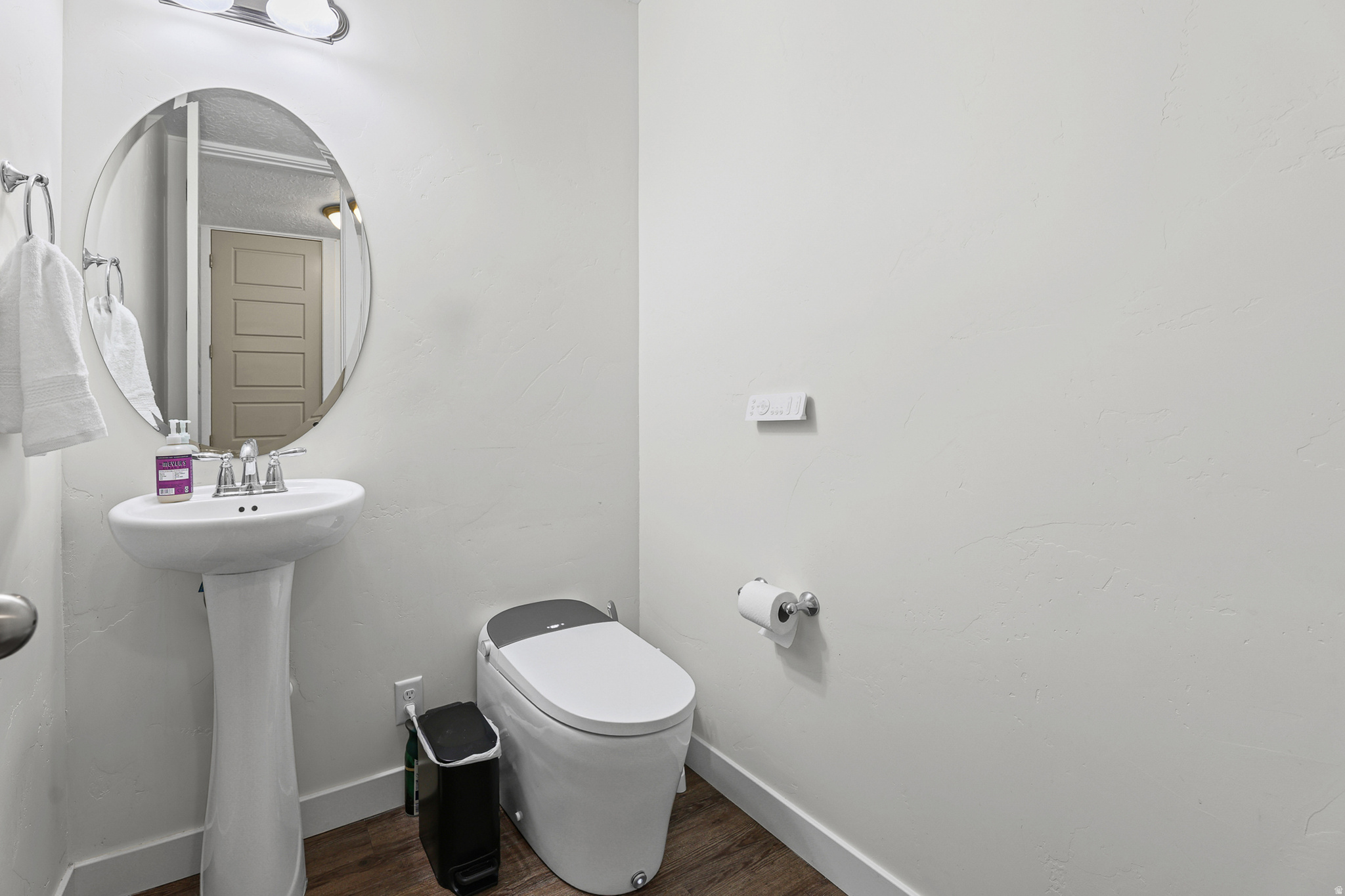 main property photo 11