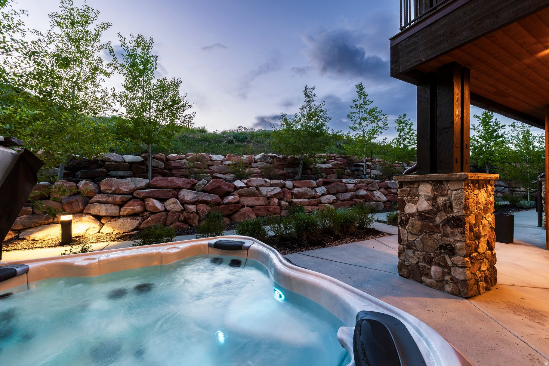 main property photo 60