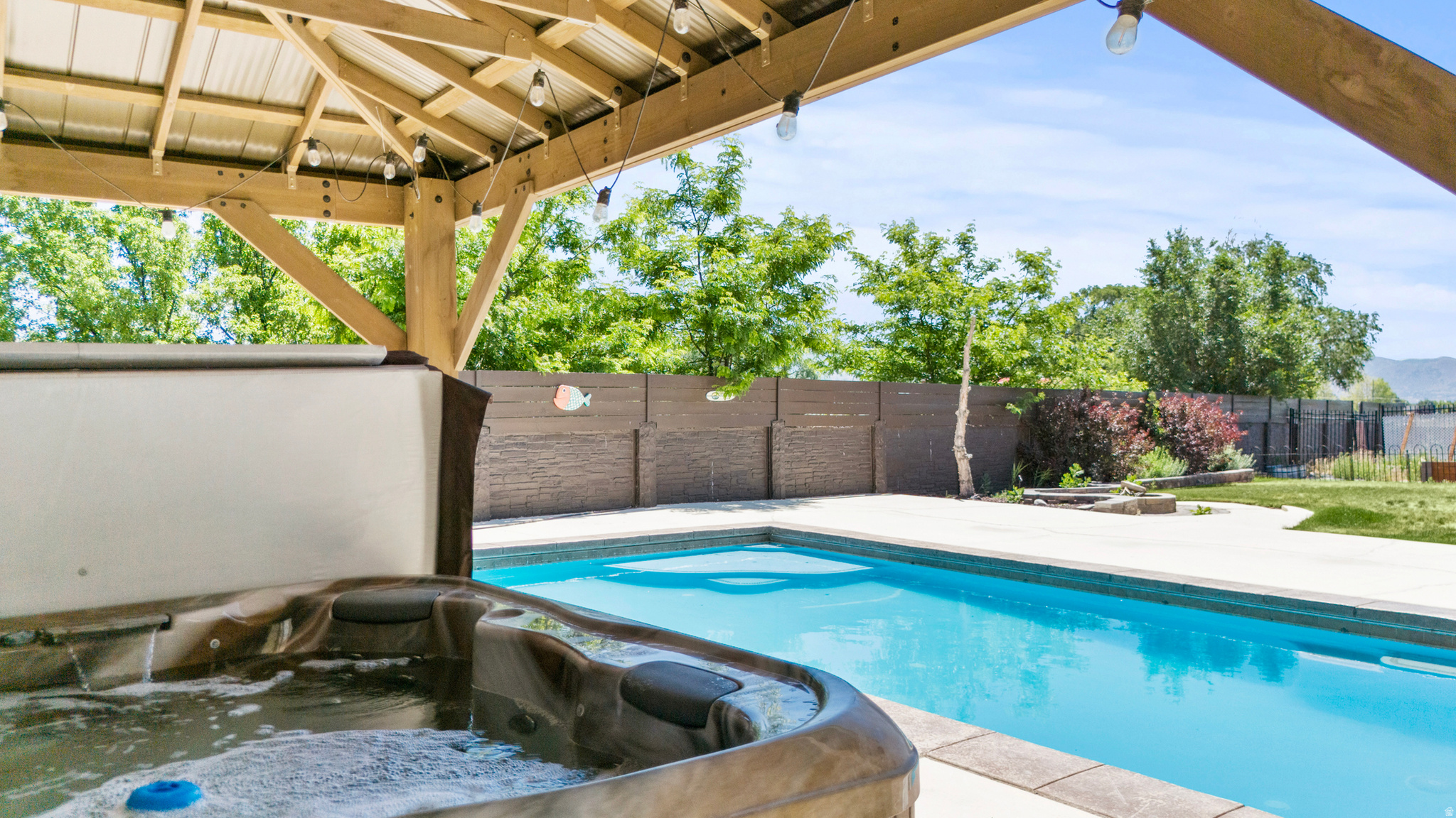 main property photo 58