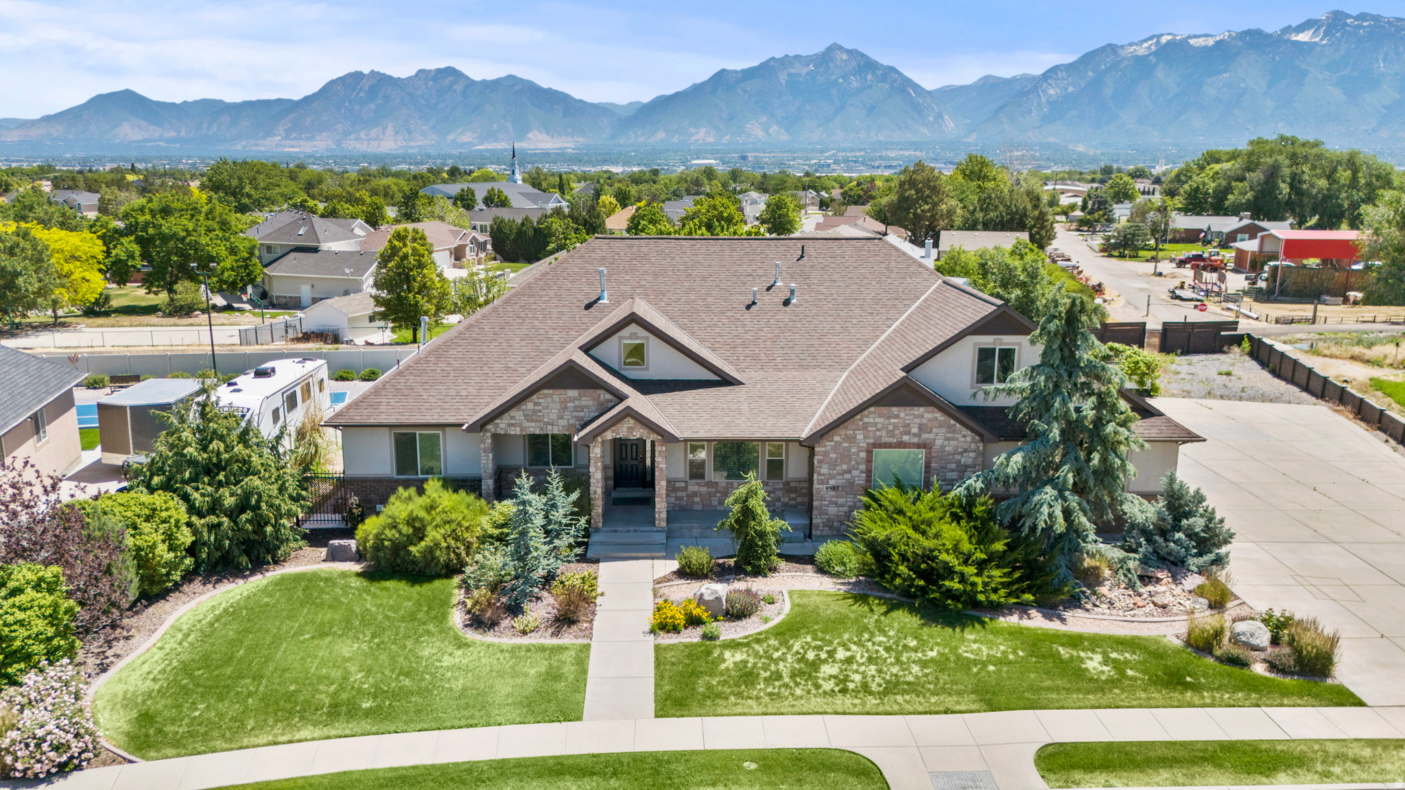 main property photo 7
