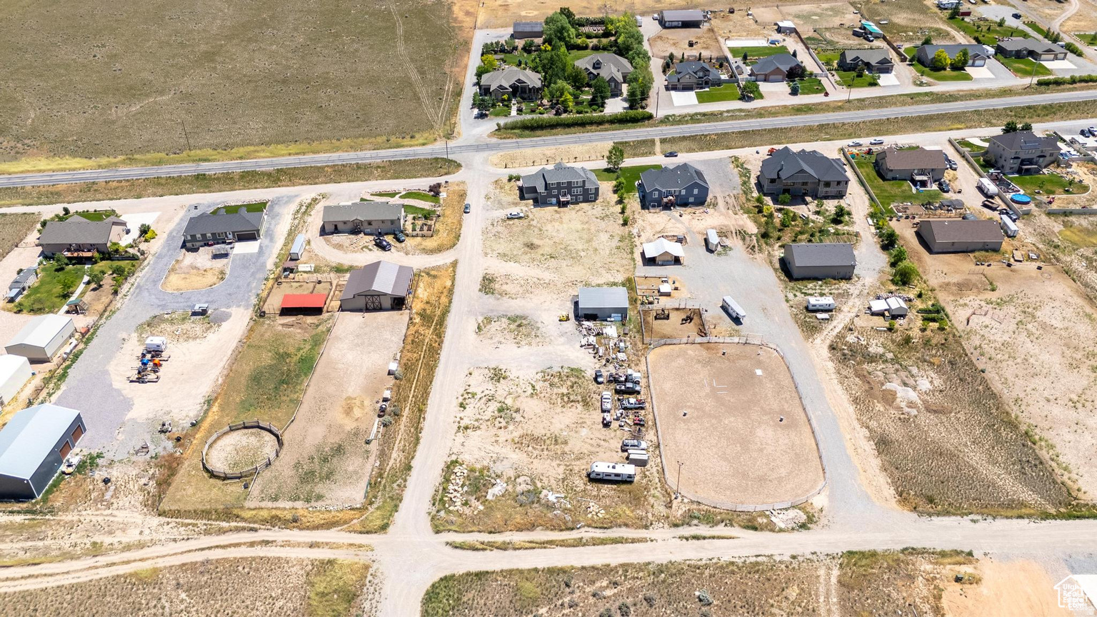 main property photo 40