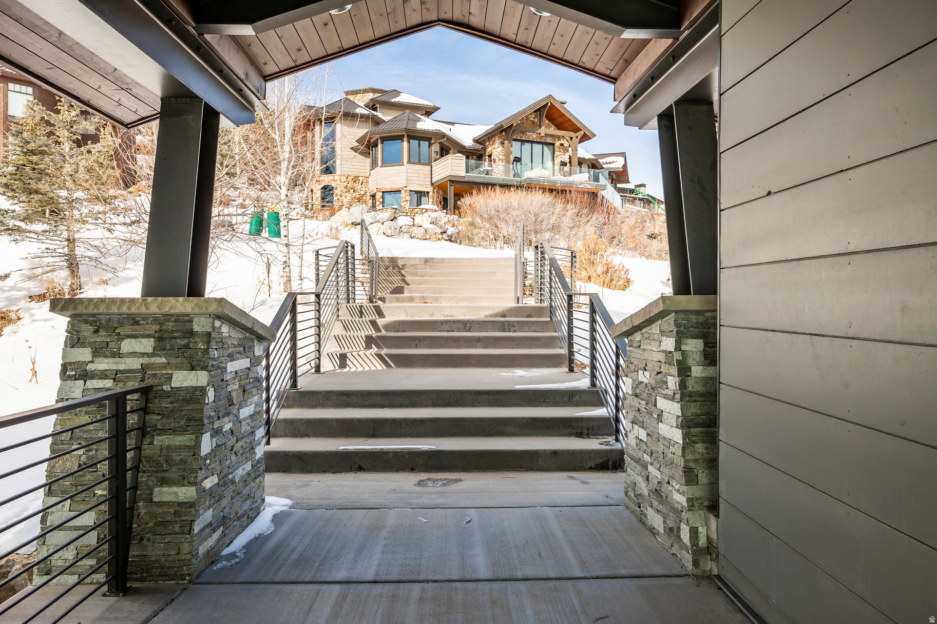 main property photo 111