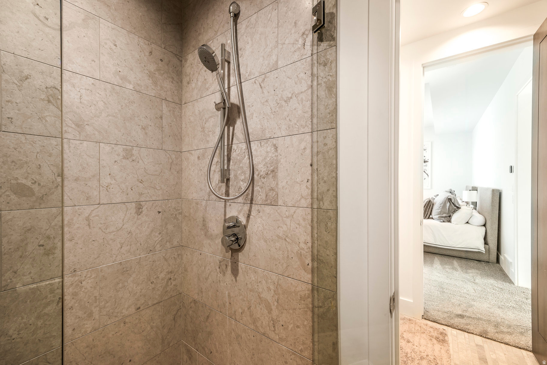 main property photo 150