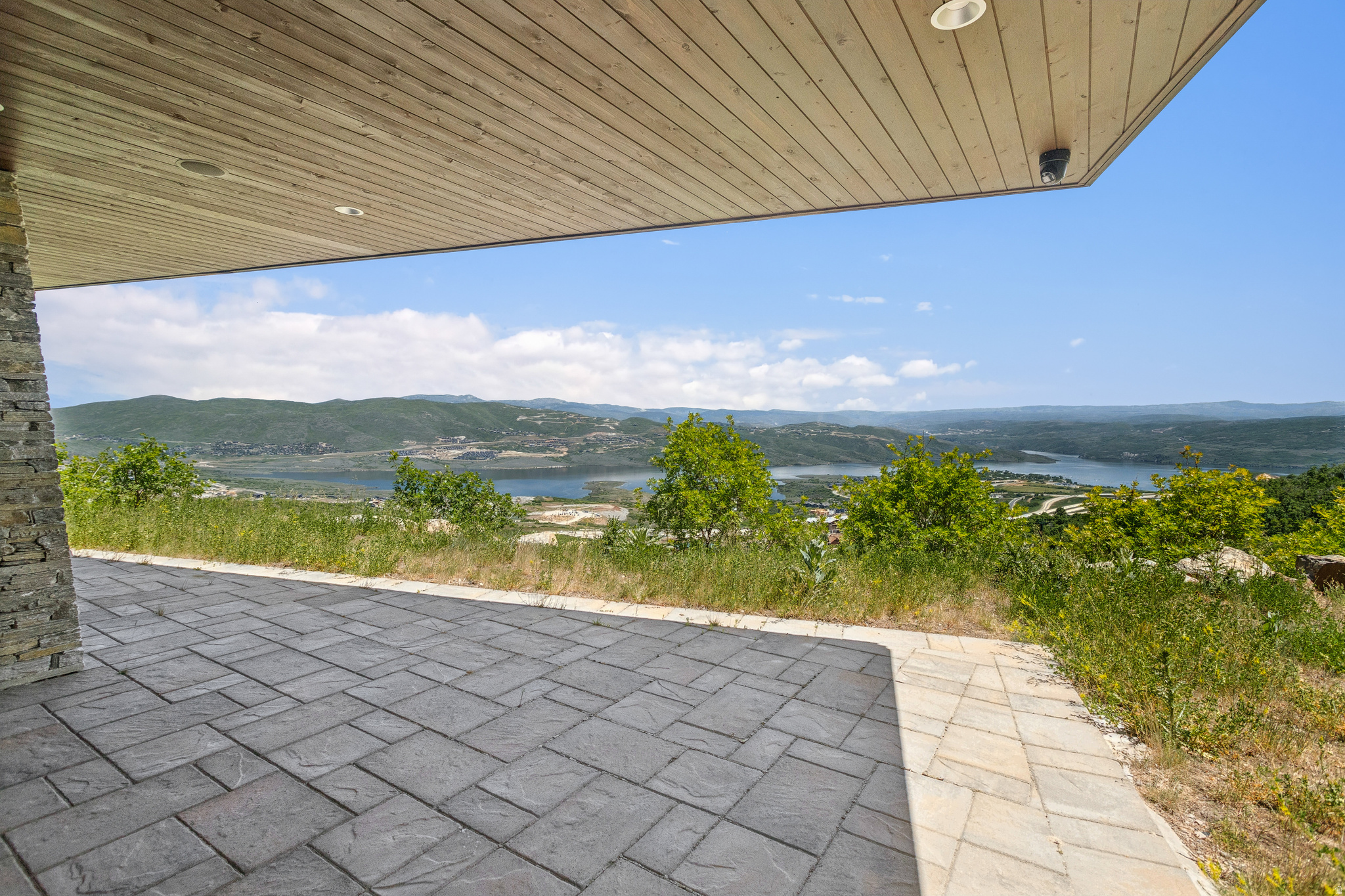 main property photo 170
