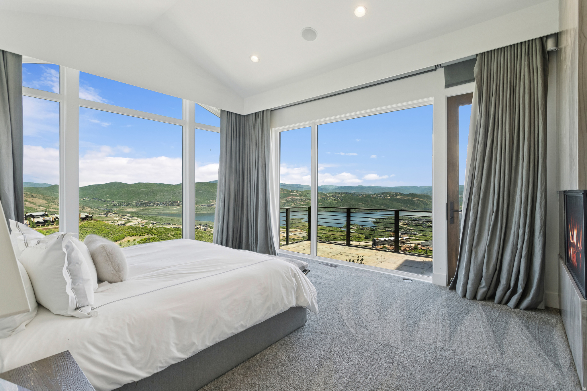 main property photo 59