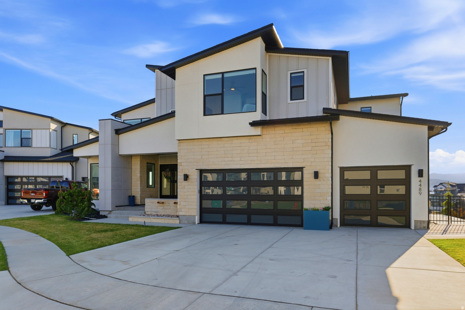 main property photo 92