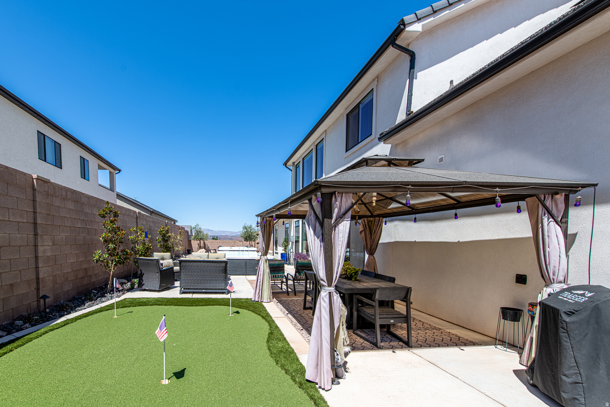 main property photo 45
