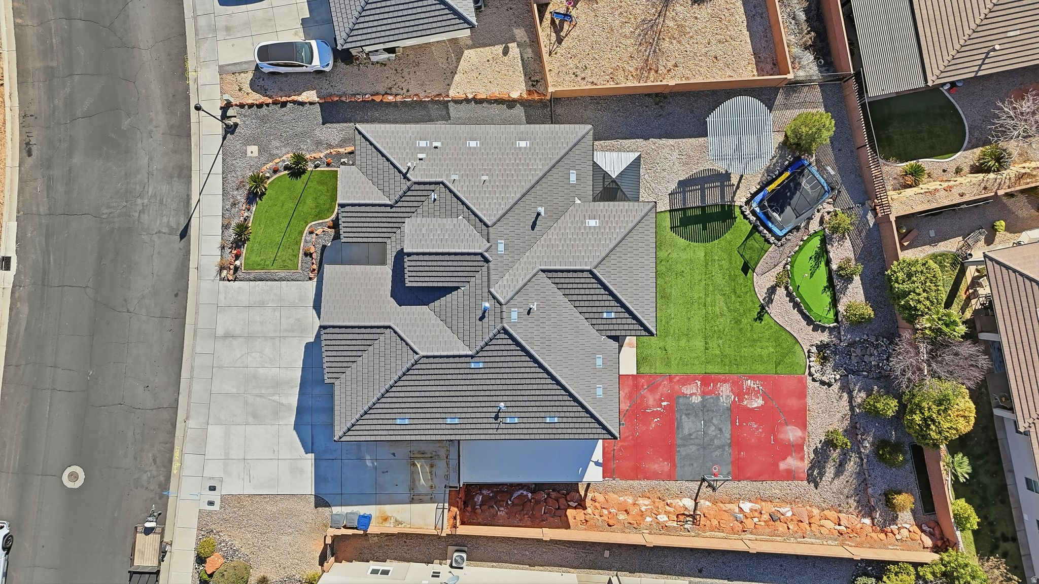 main property photo 41