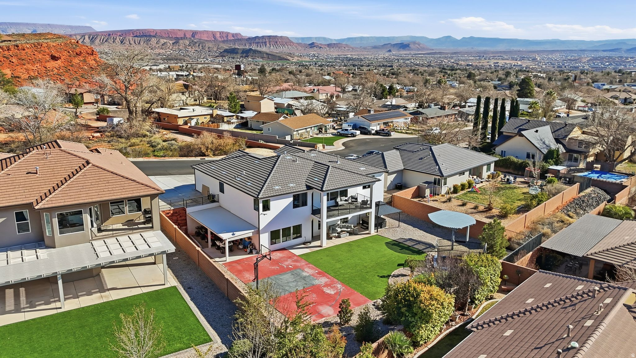 main property photo 42