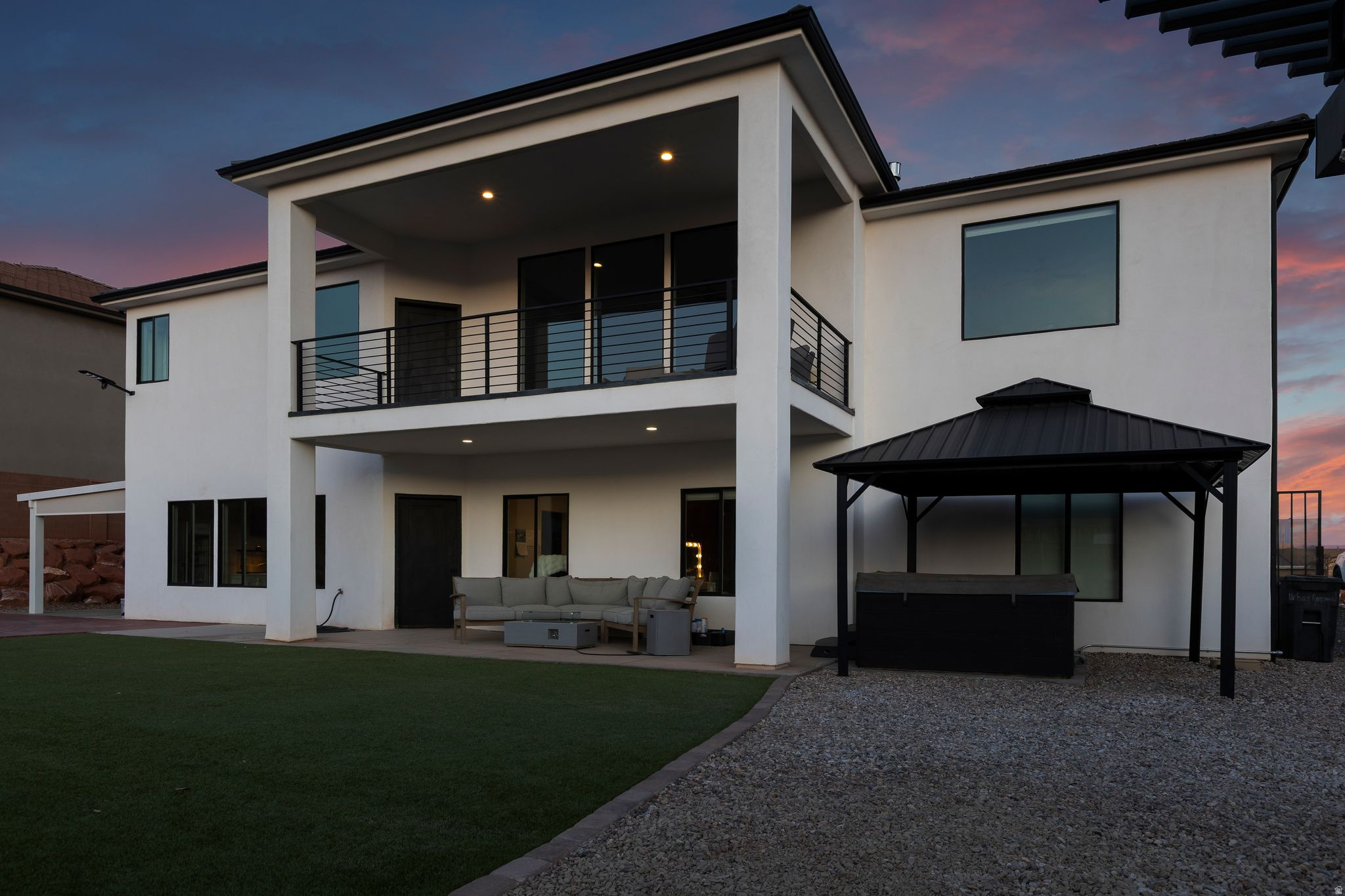 main property photo 50