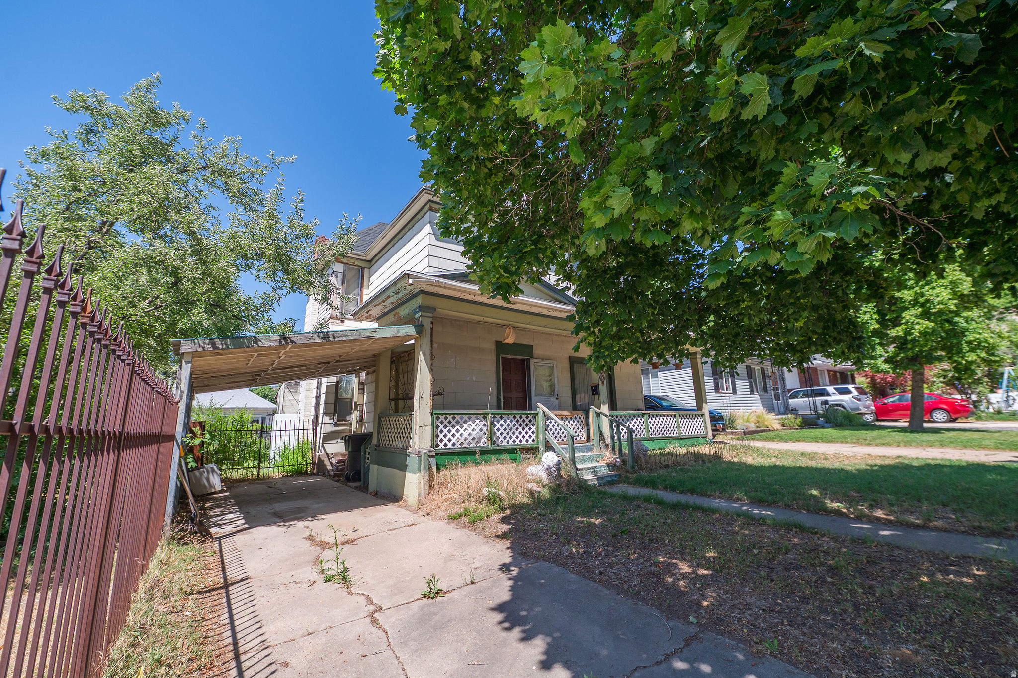 main property photo 2