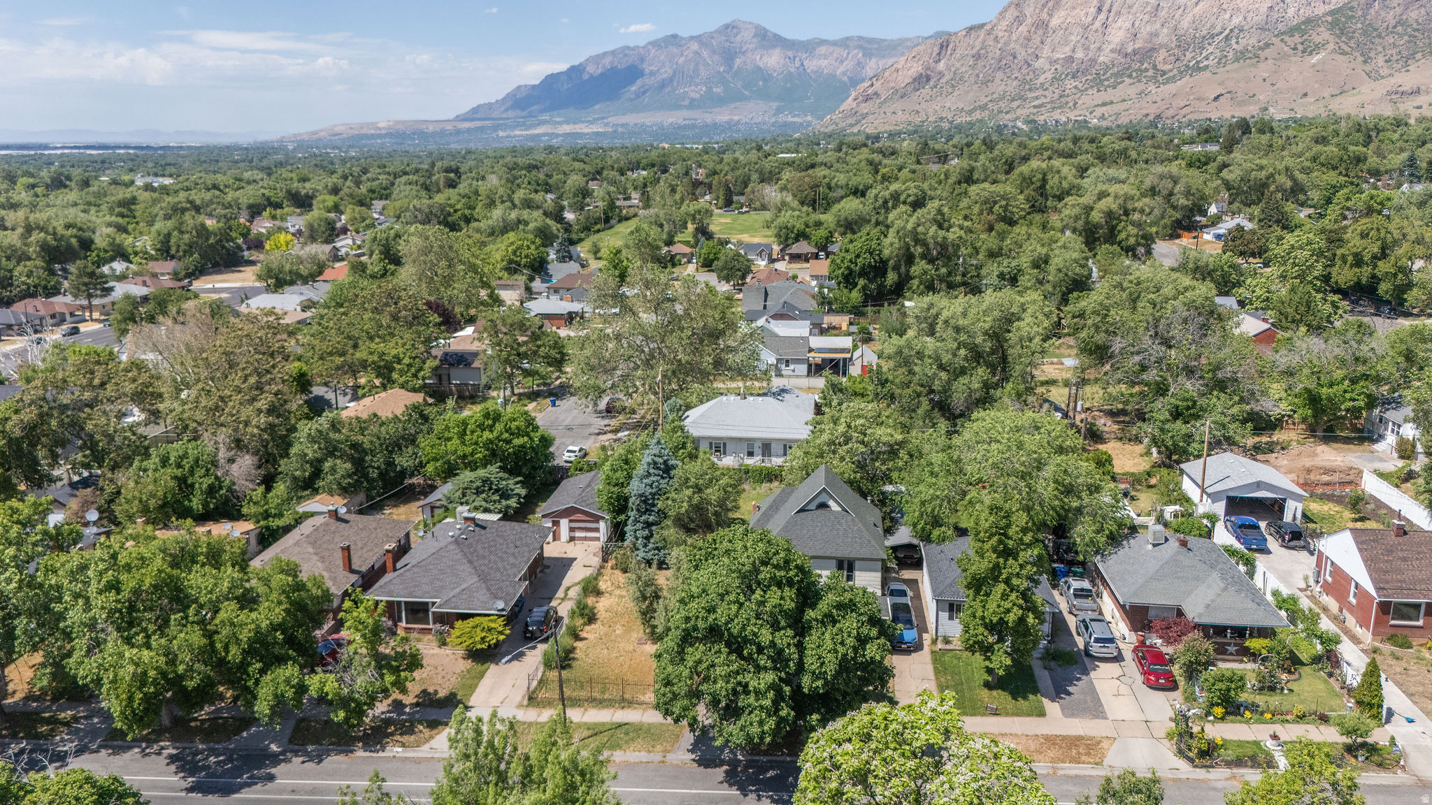 main property photo 33