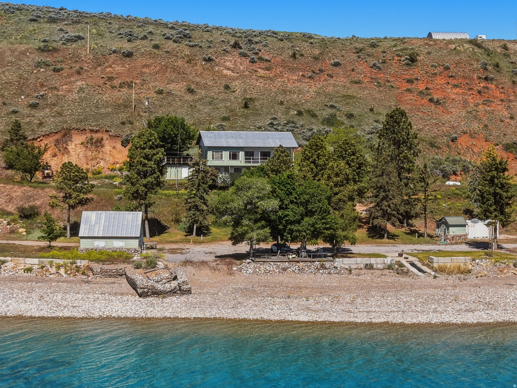 main property photo 17