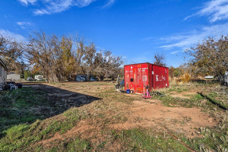 main property photo 32