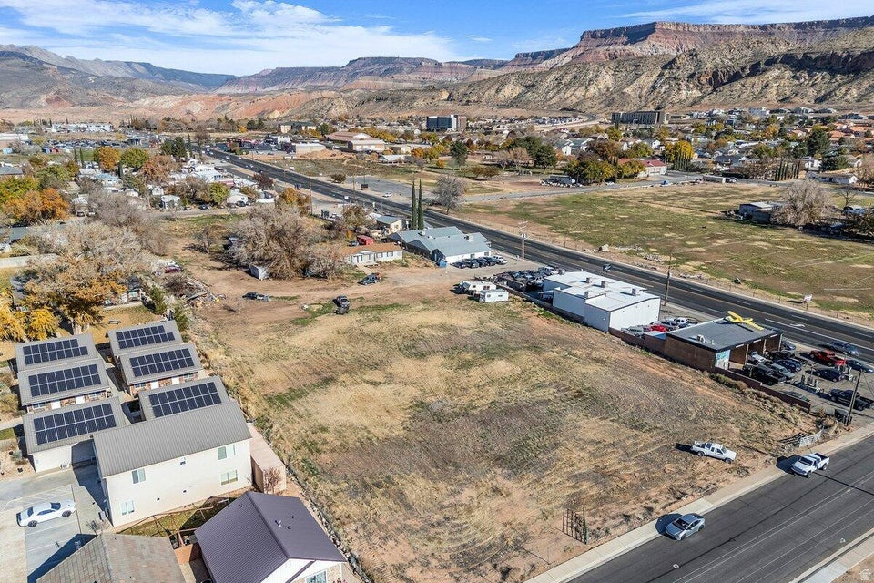 main property photo 7