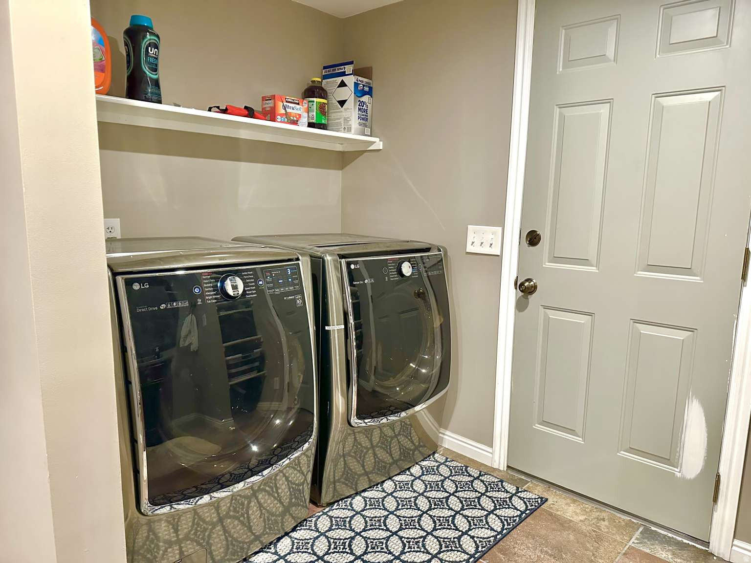 main property photo 11