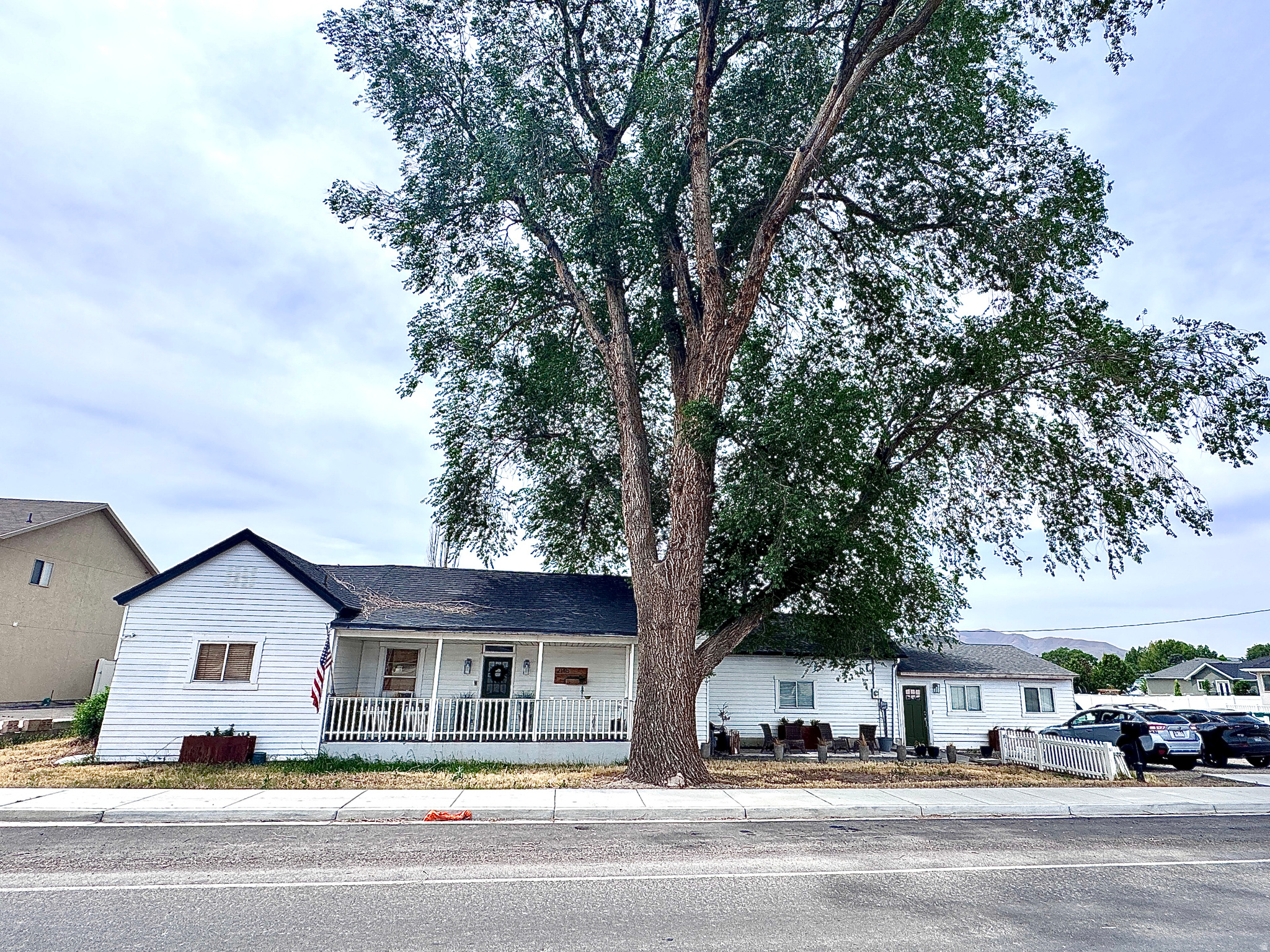 main property photo 26