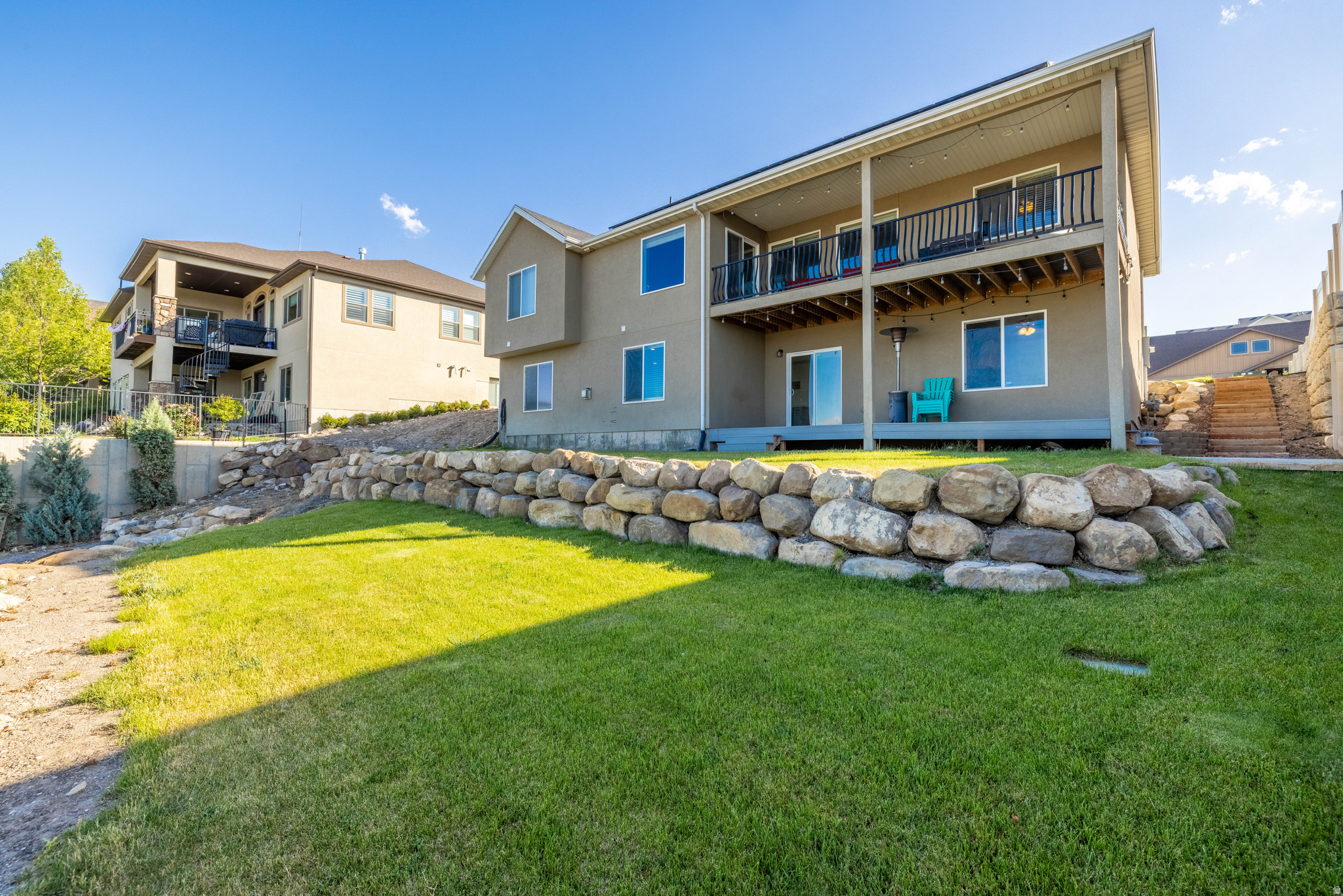 main property photo 33