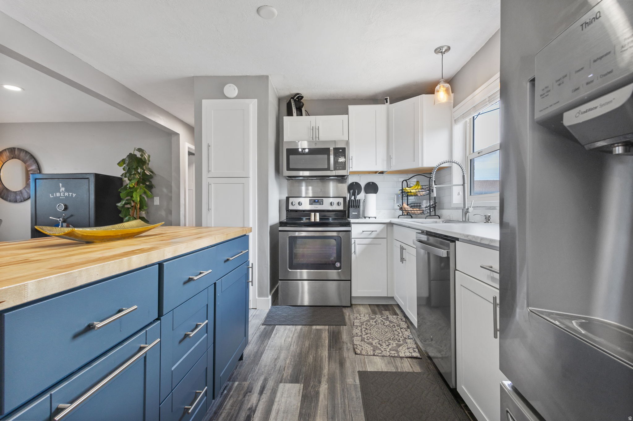 main property photo 5