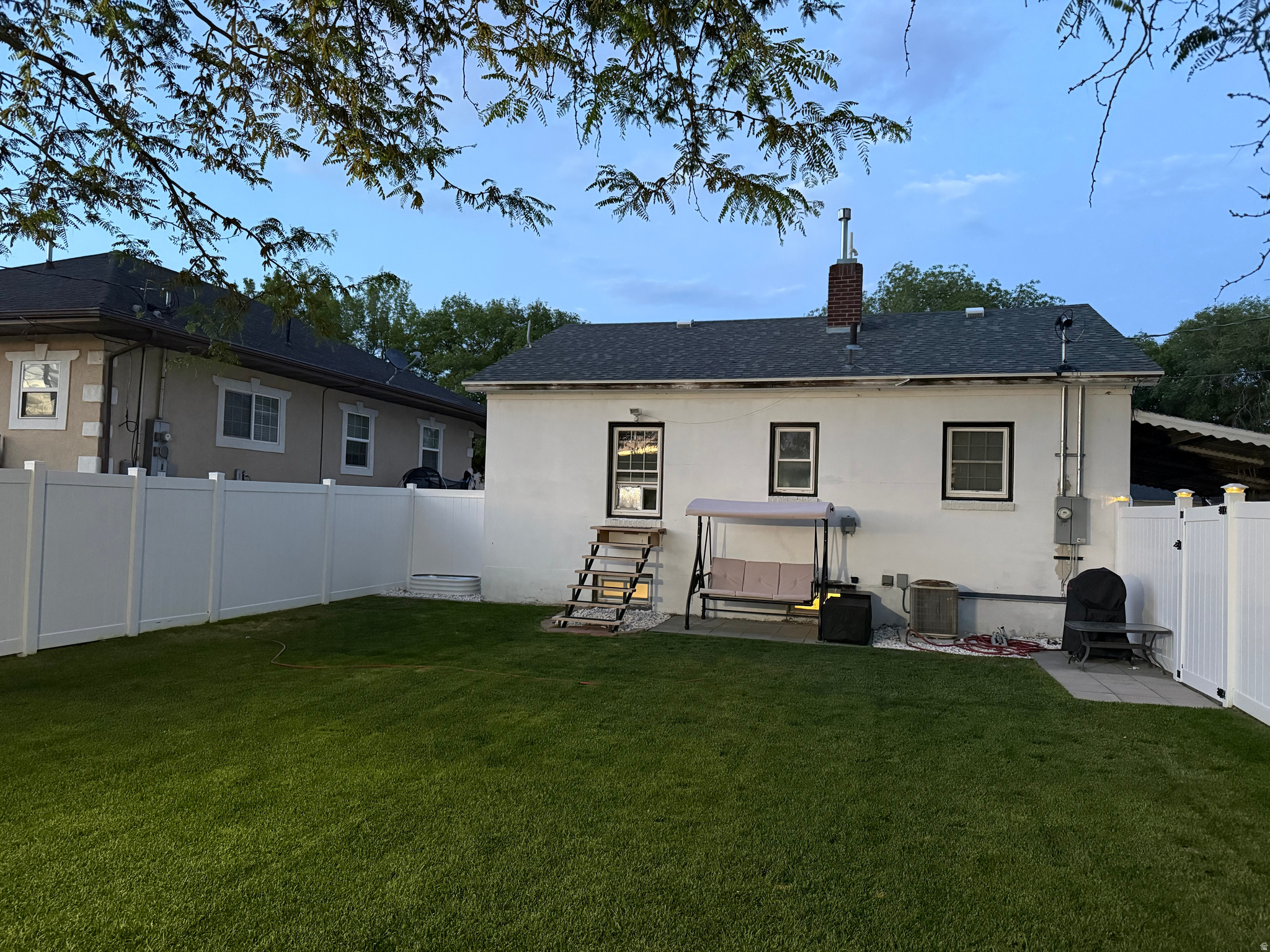 main property photo 15