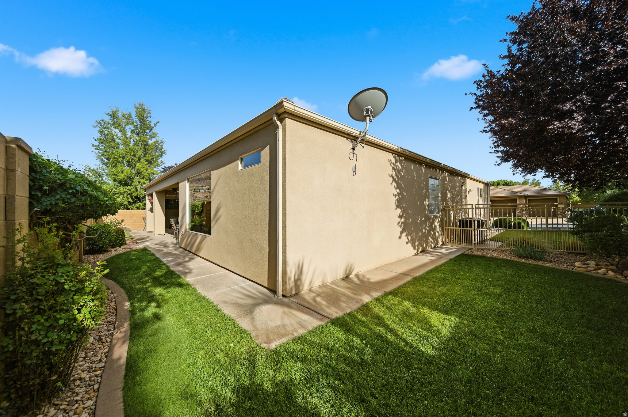 main property photo 64