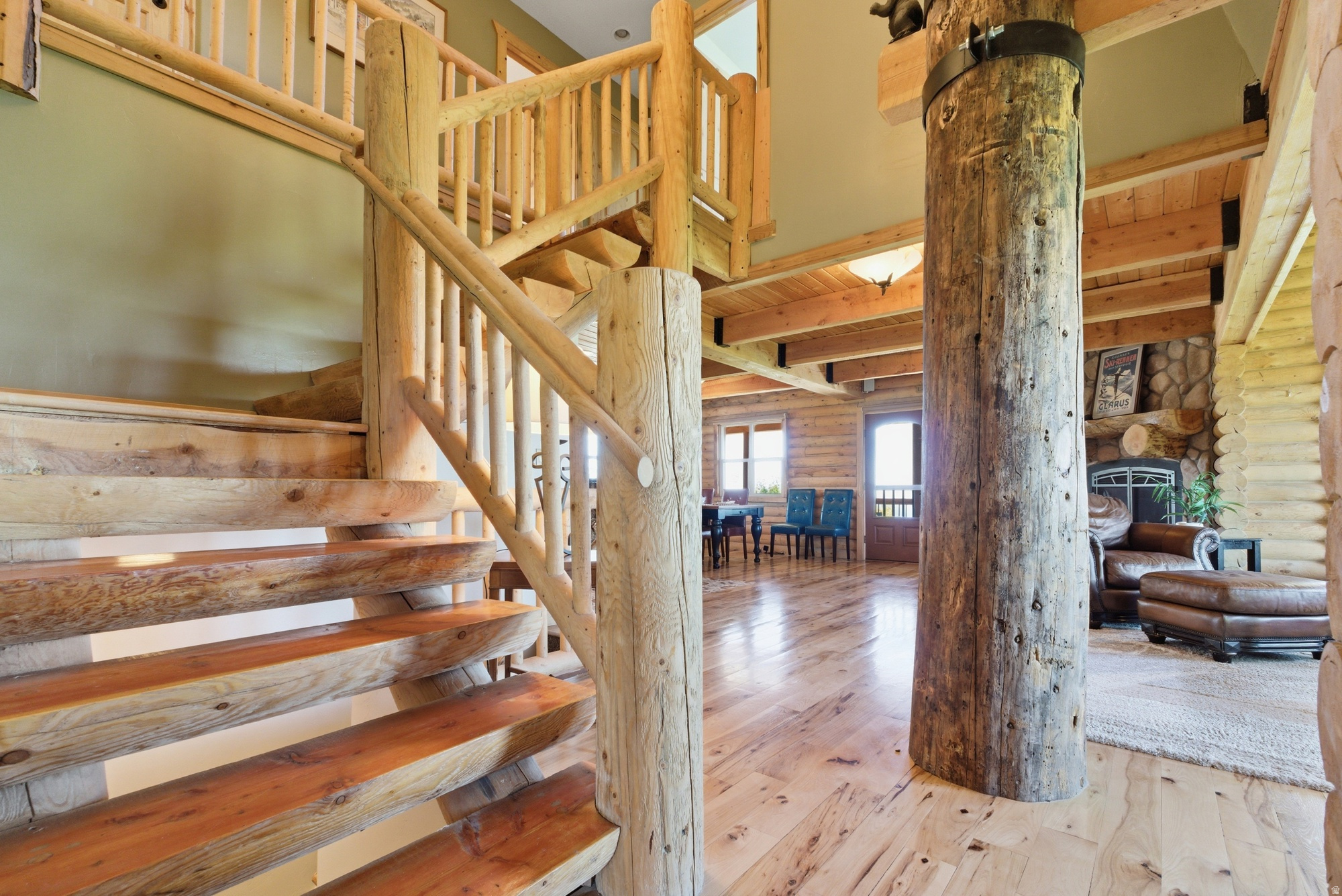 main property photo 31