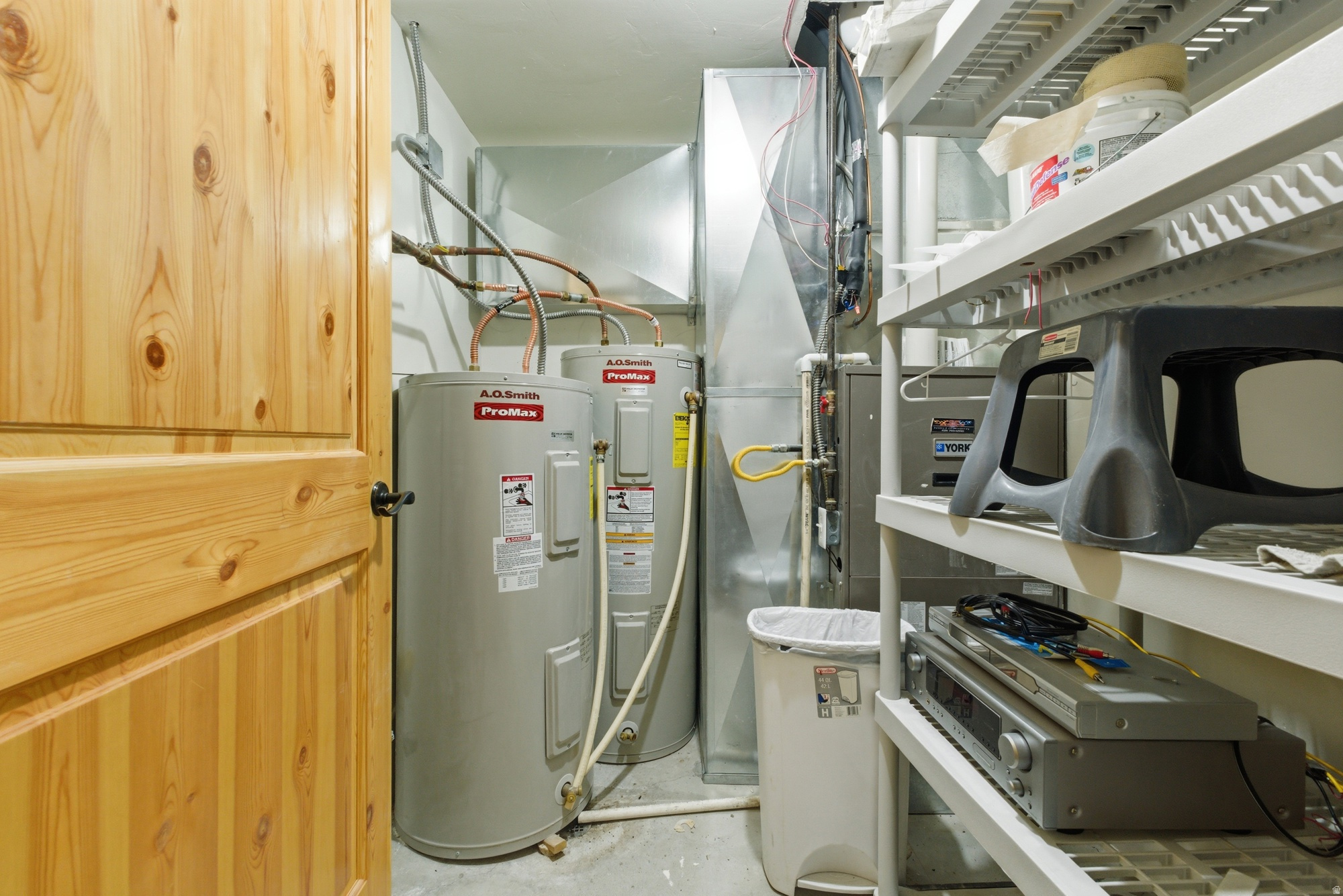 main property photo 40