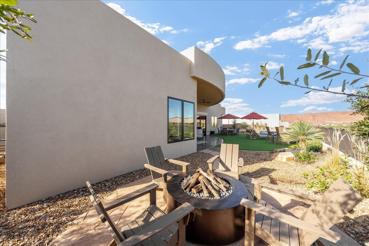 main property photo 59