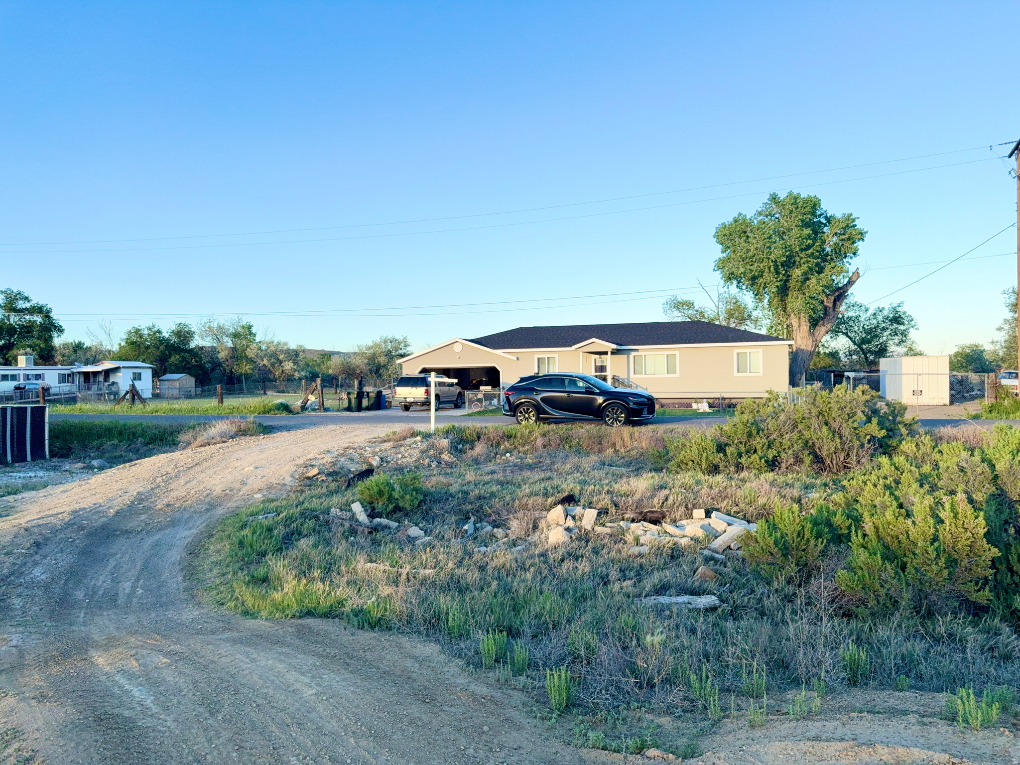 main property photo 6