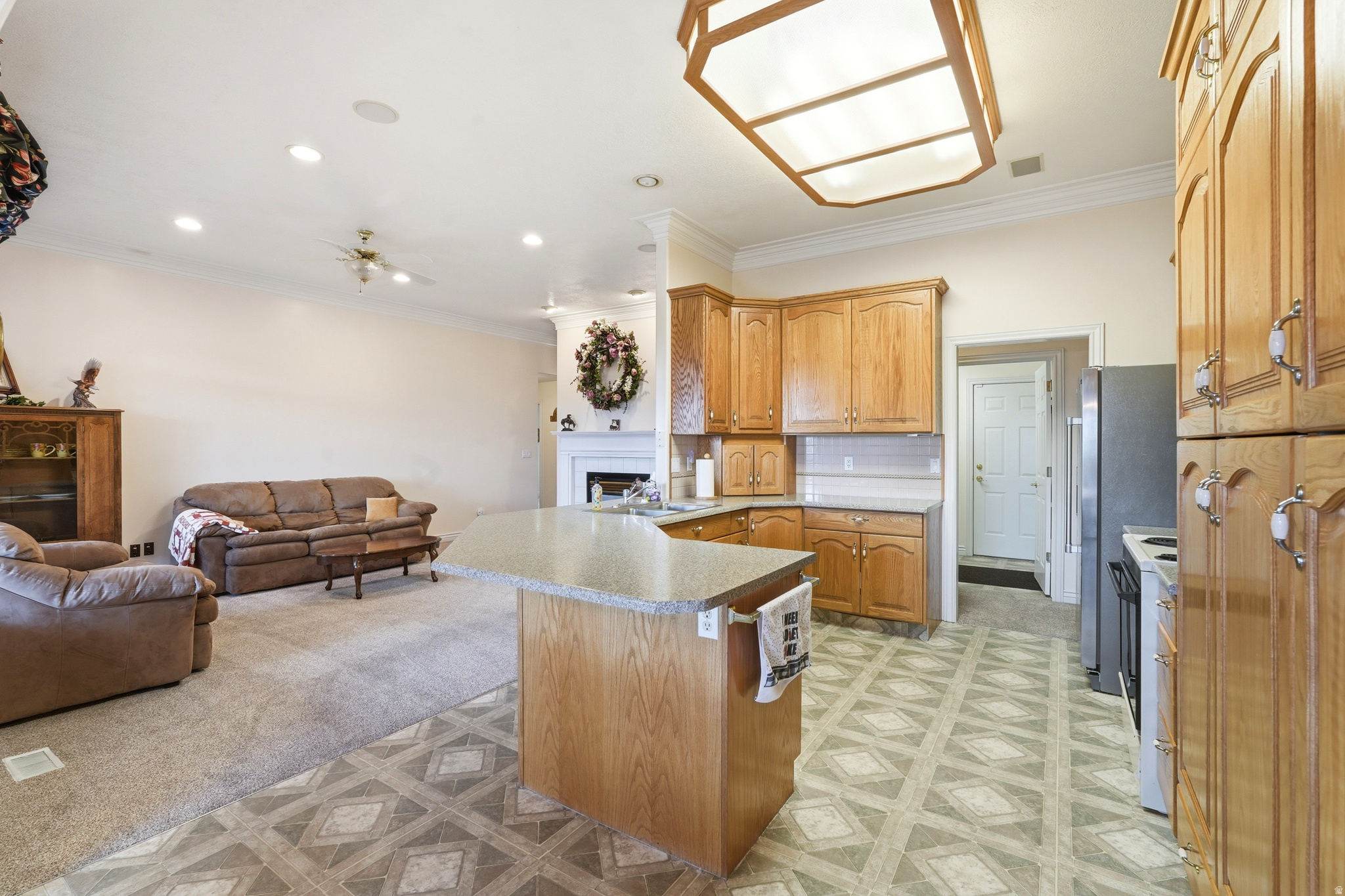 main property photo 10