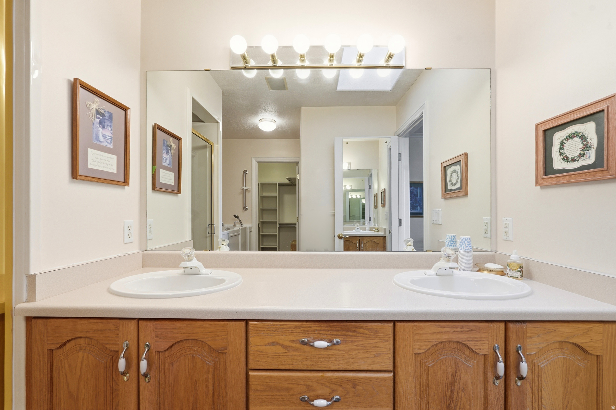 main property photo 26
