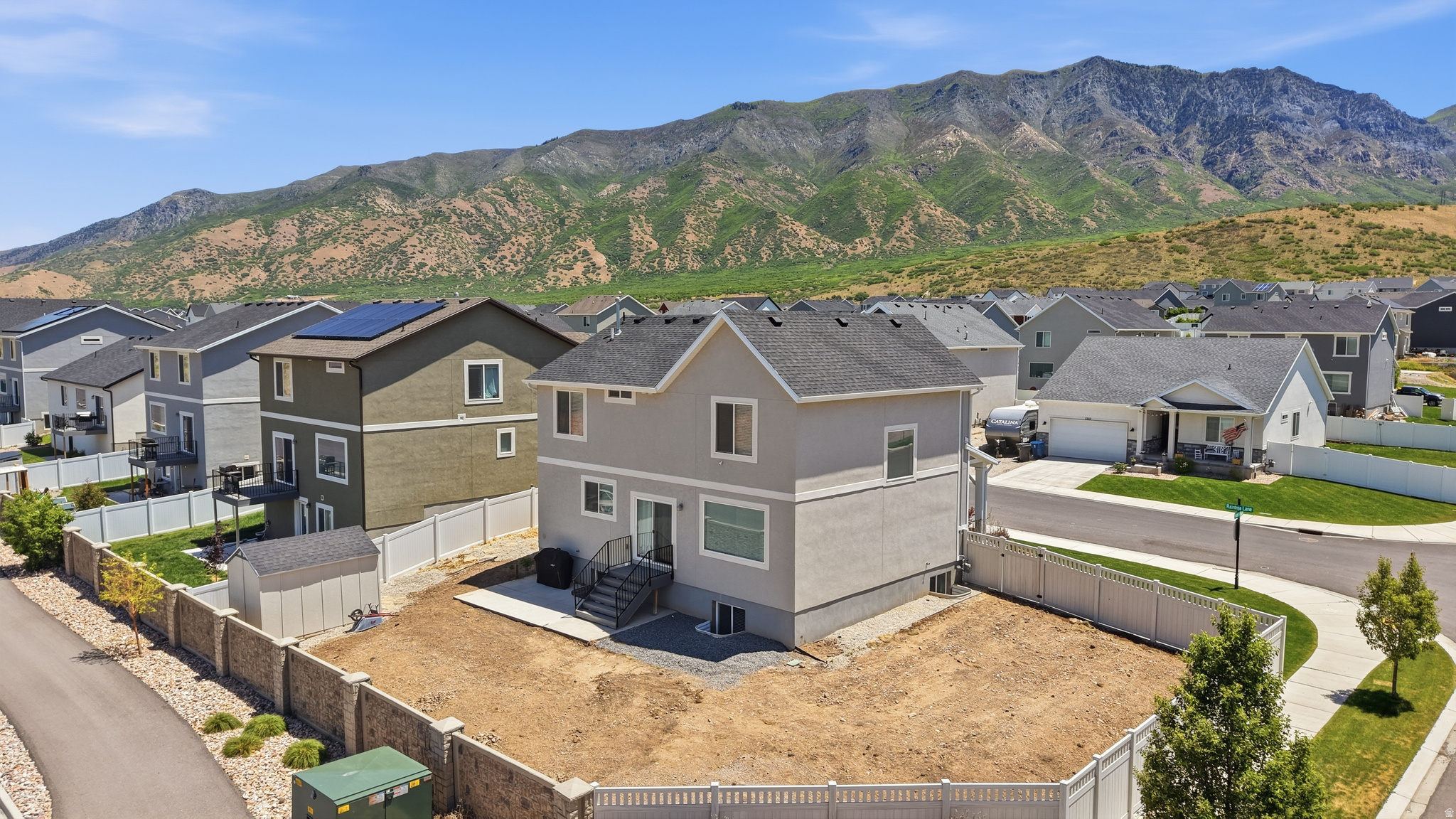 main property photo 40