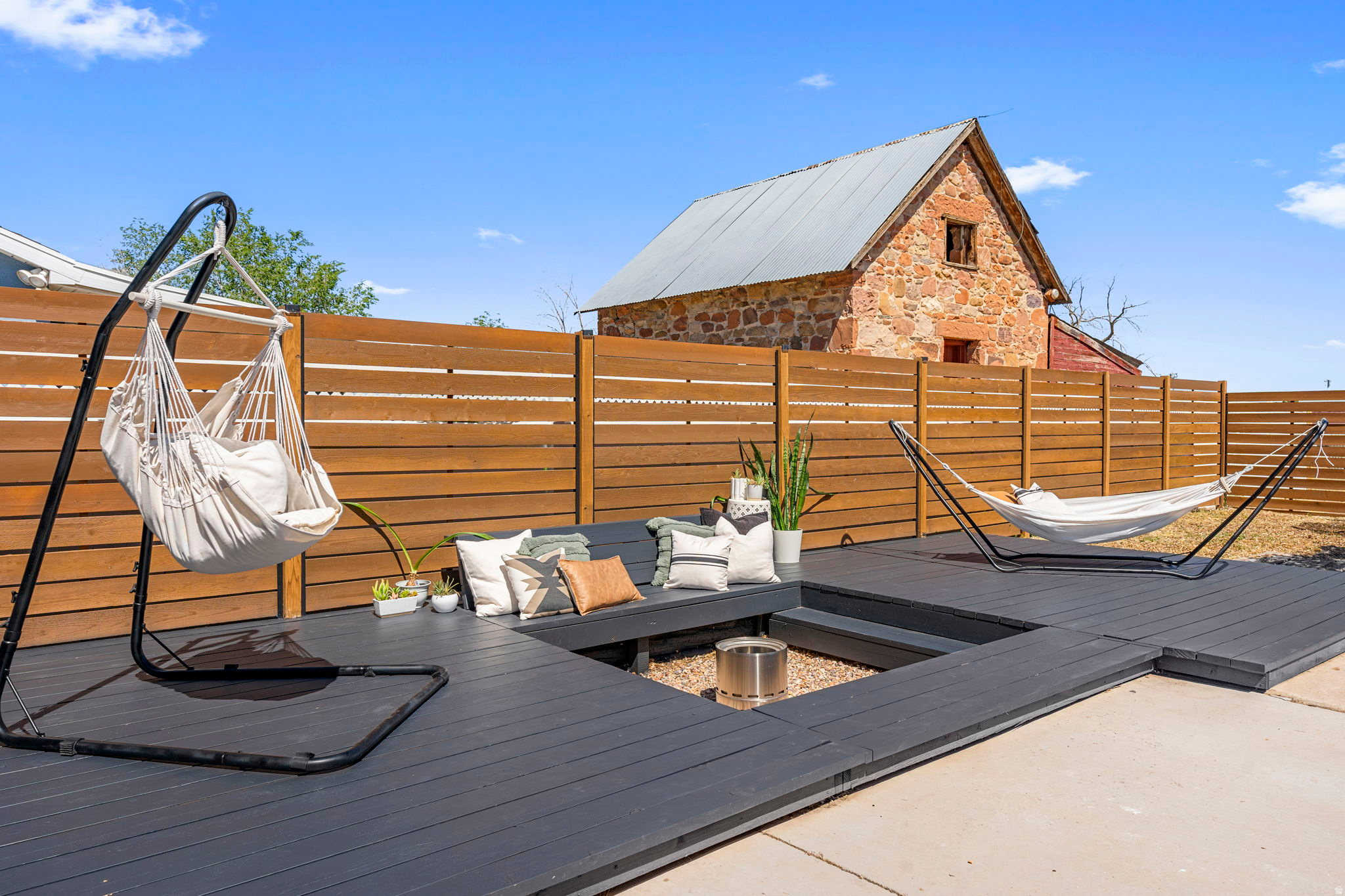 main property photo 59
