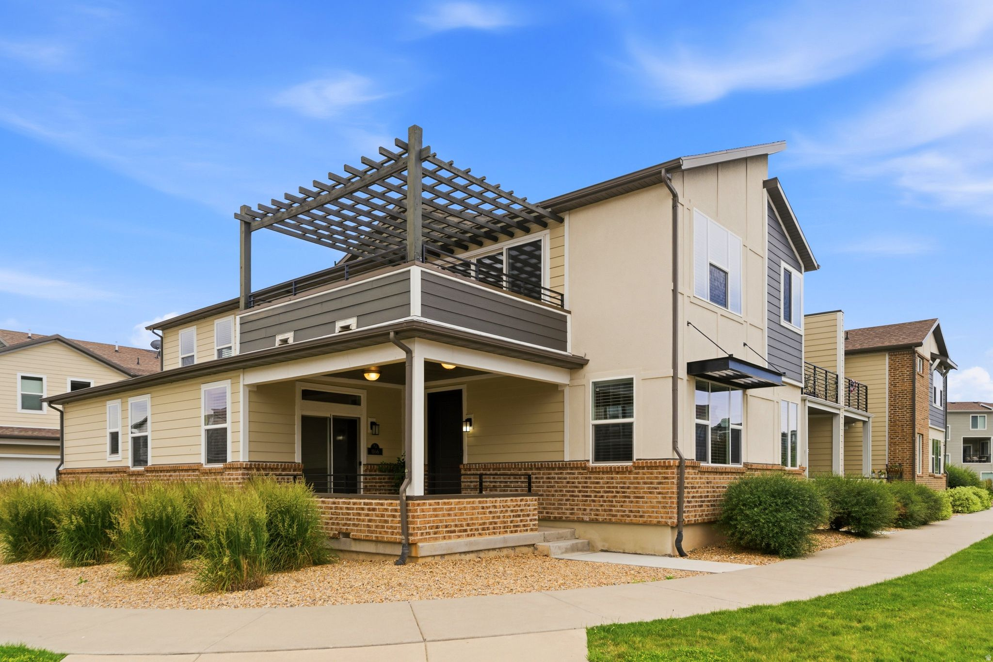 main property photo 51
