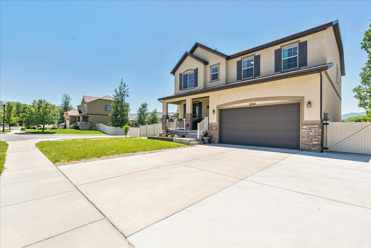 main property photo 7