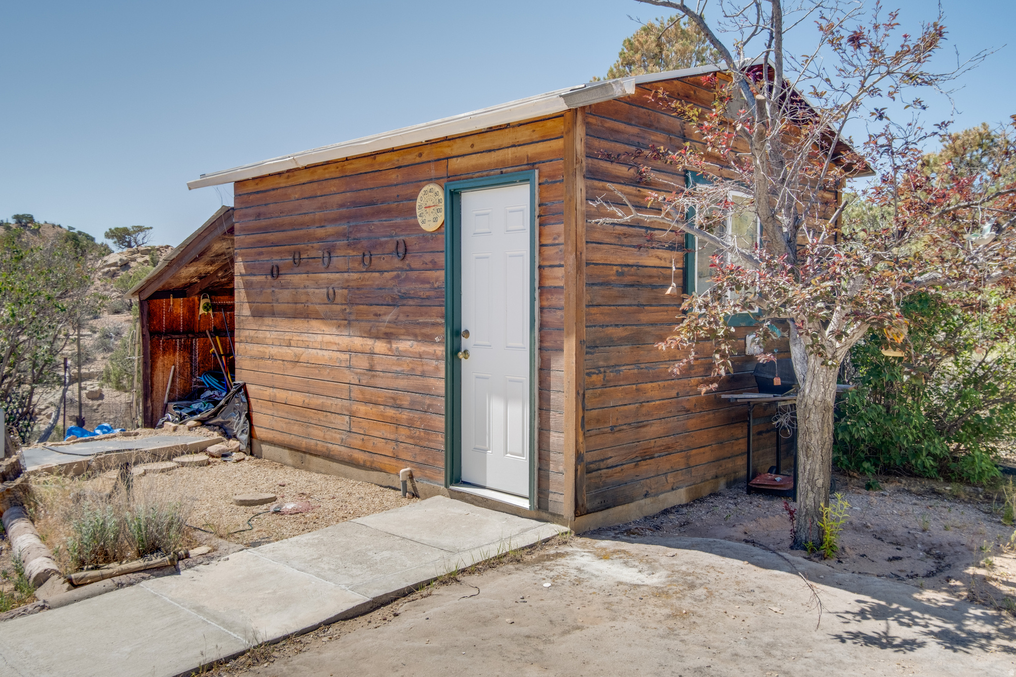 main property photo 5
