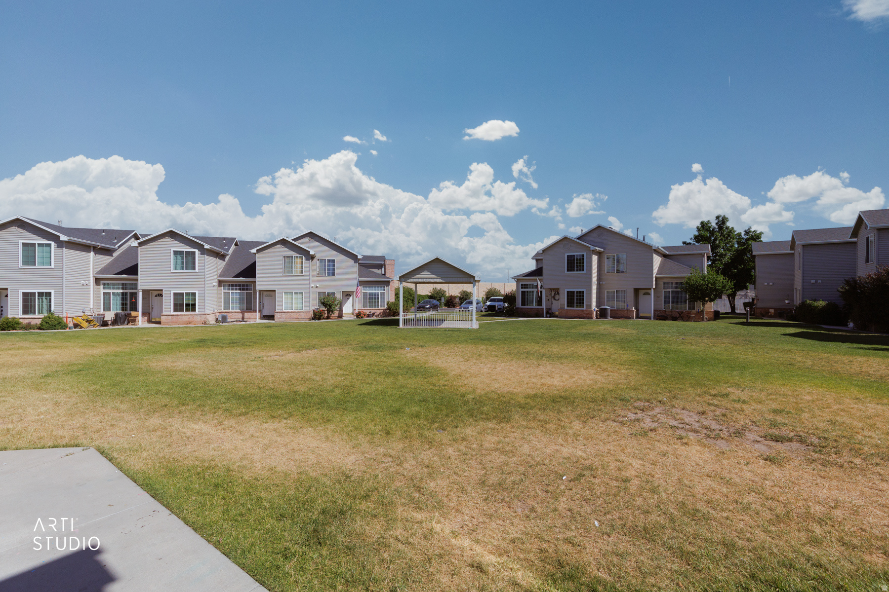 main property photo 20