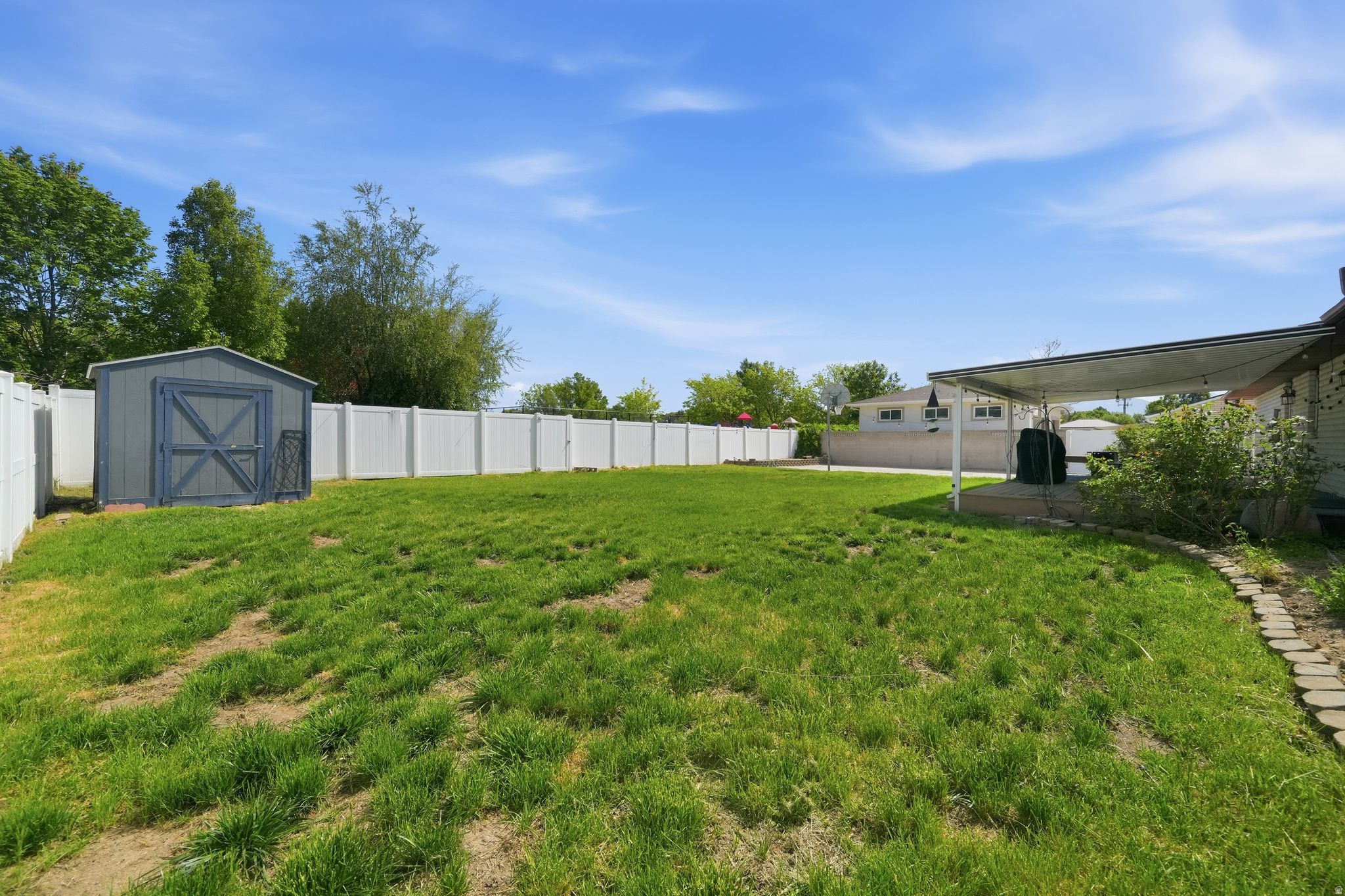 main property photo 33