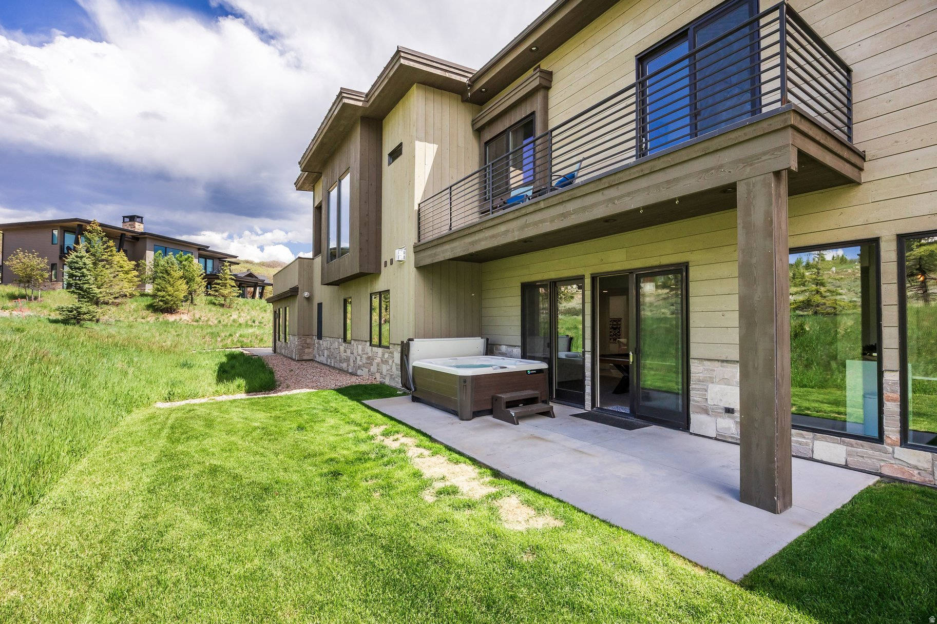 main property photo 96