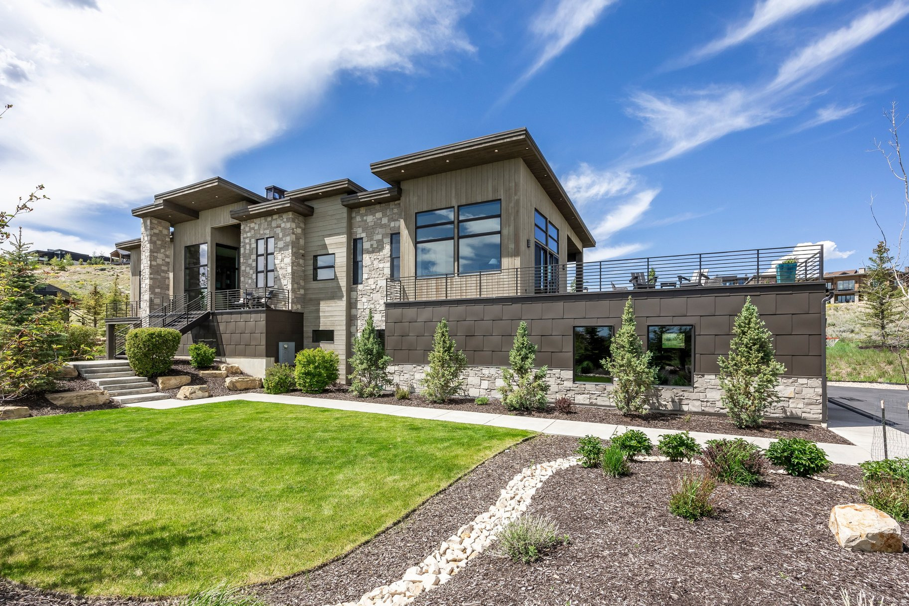 main property photo 98