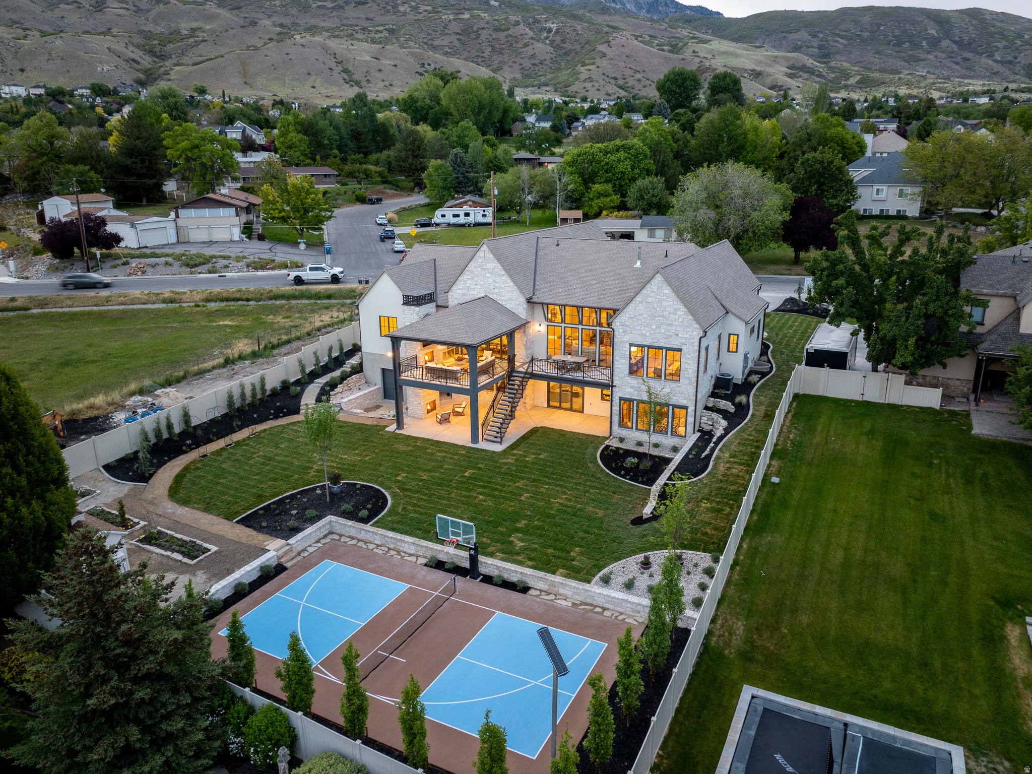 main property photo 4