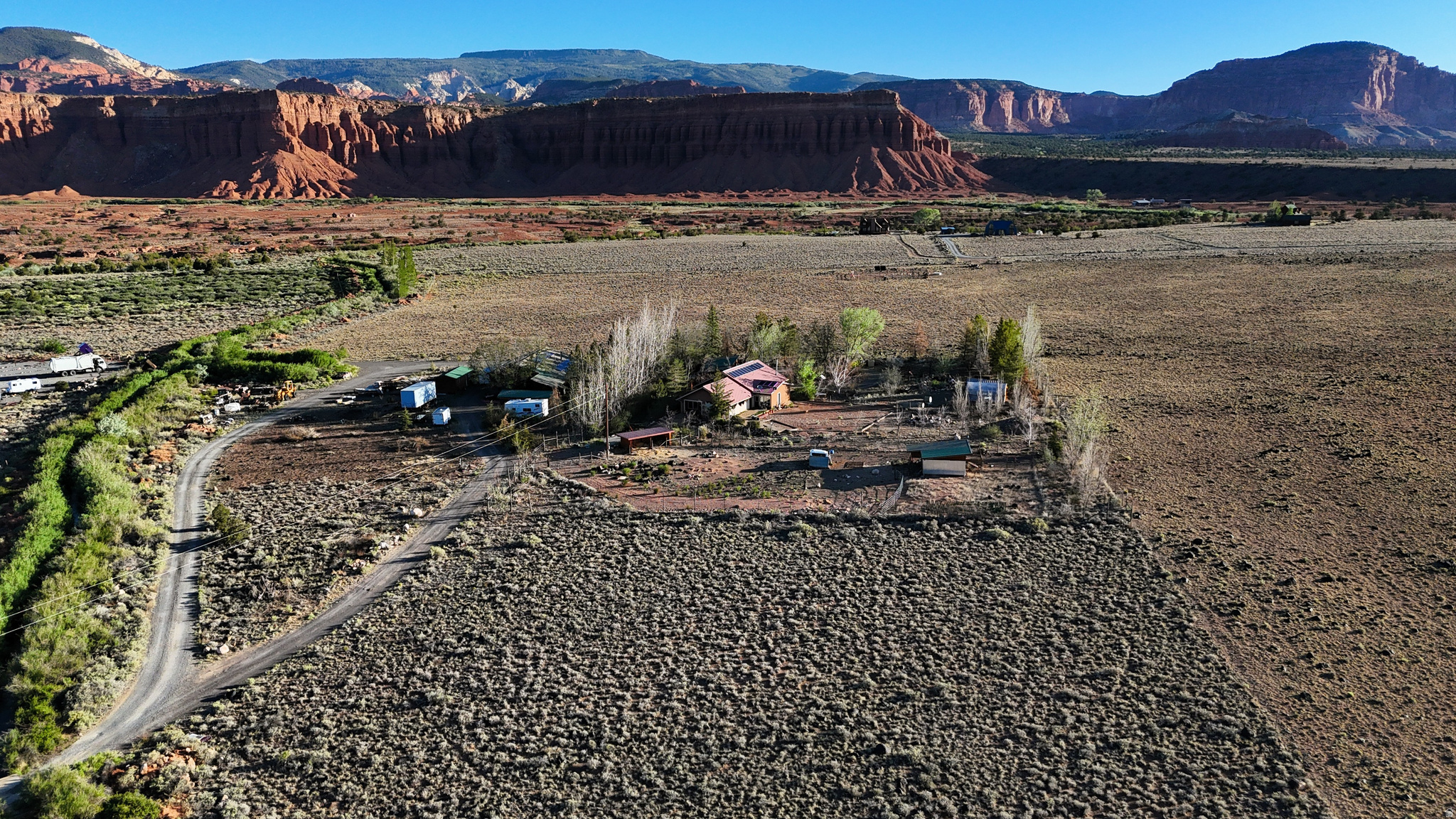 main property photo 31