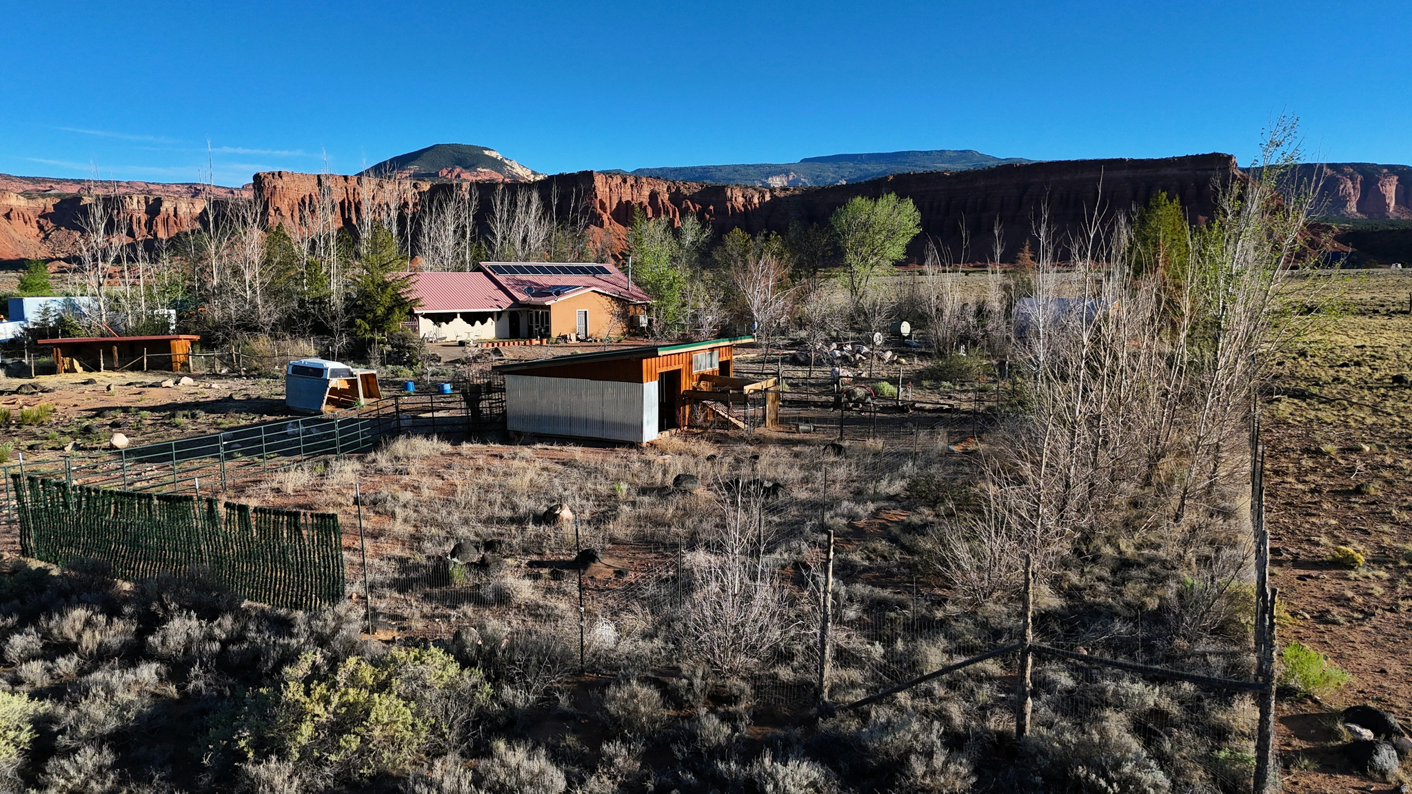 main property photo 33