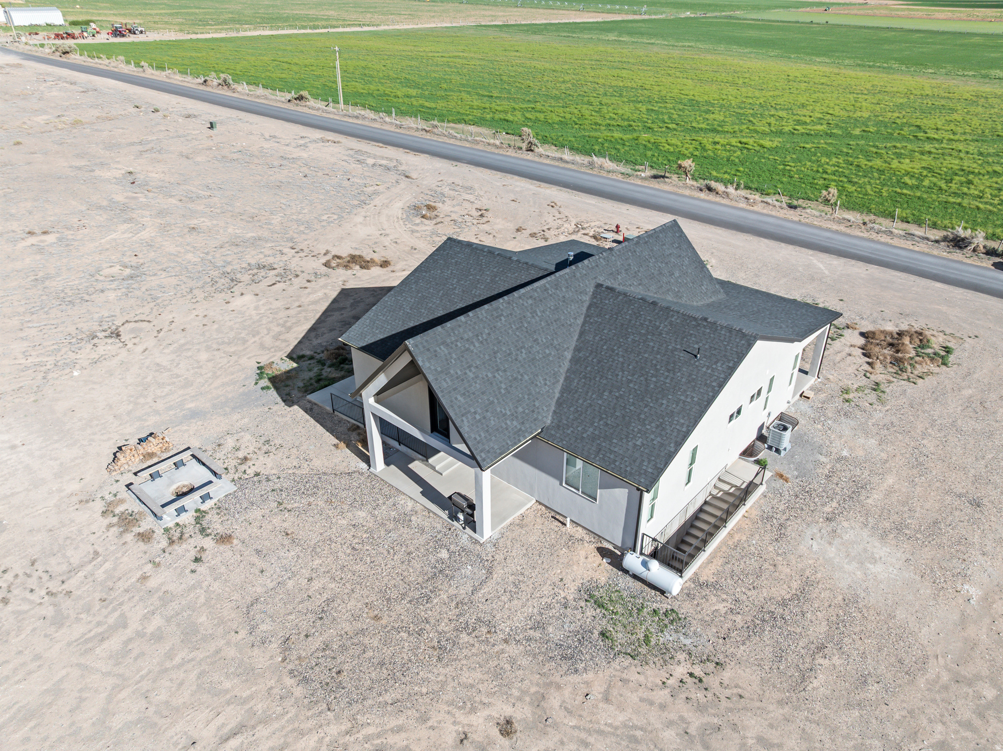 main property photo 51