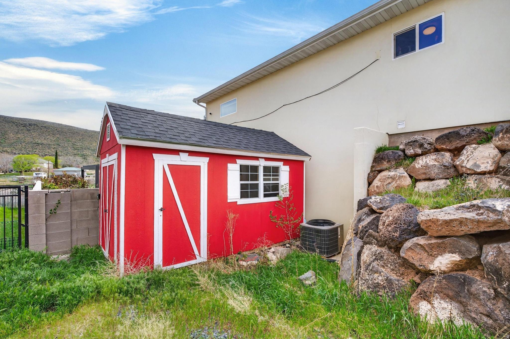main property photo 44
