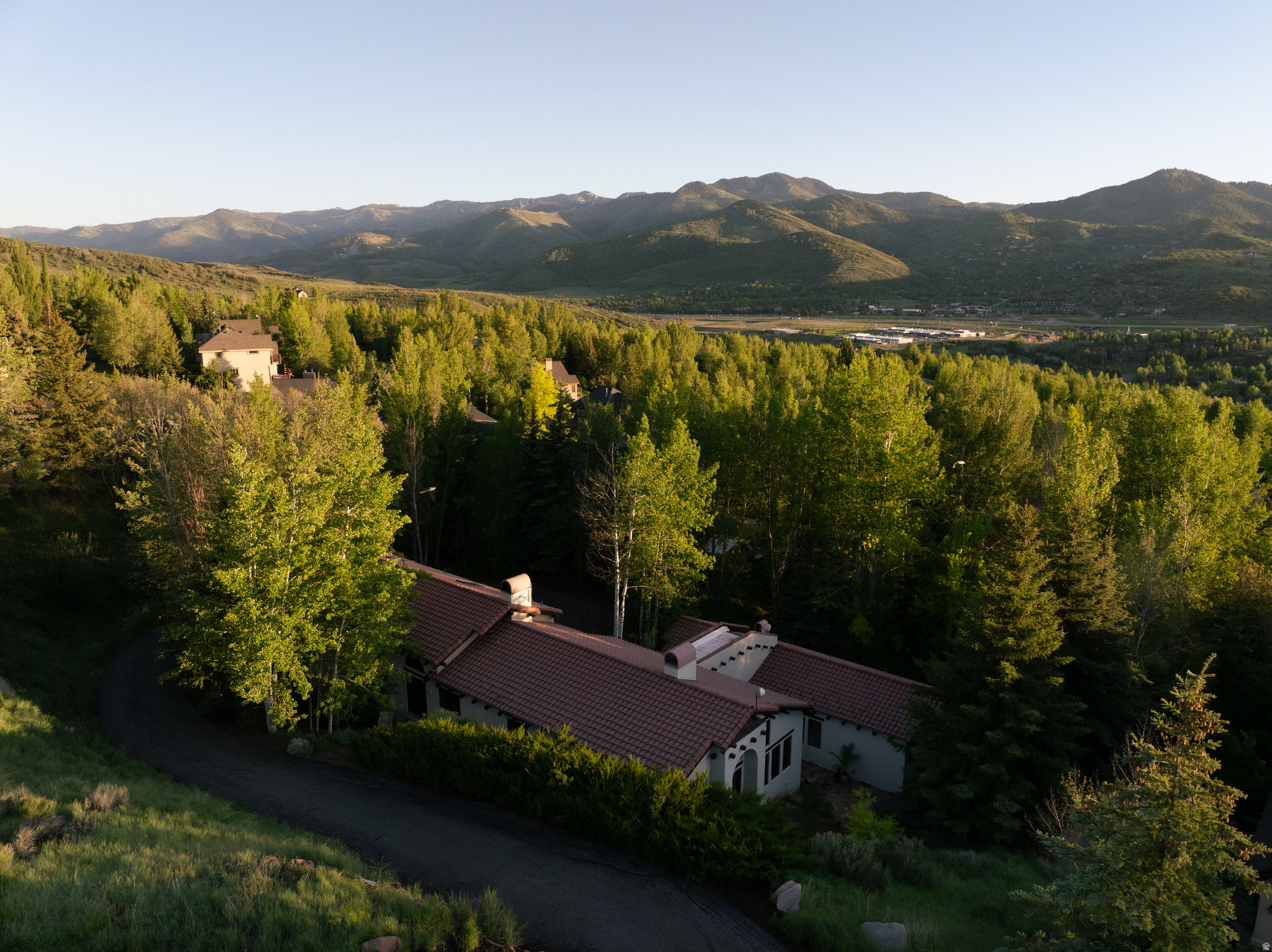 main property photo 32