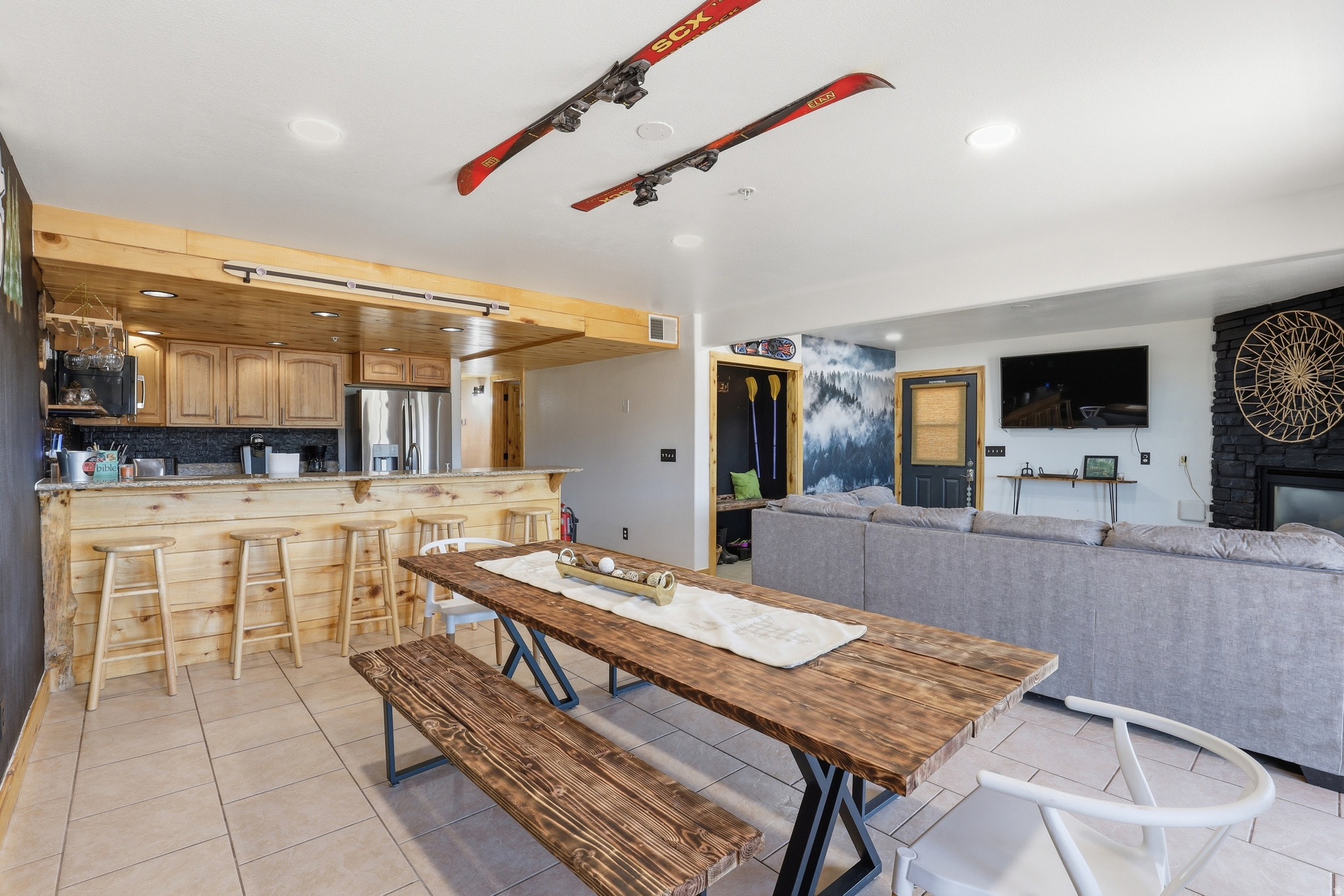main property photo 79