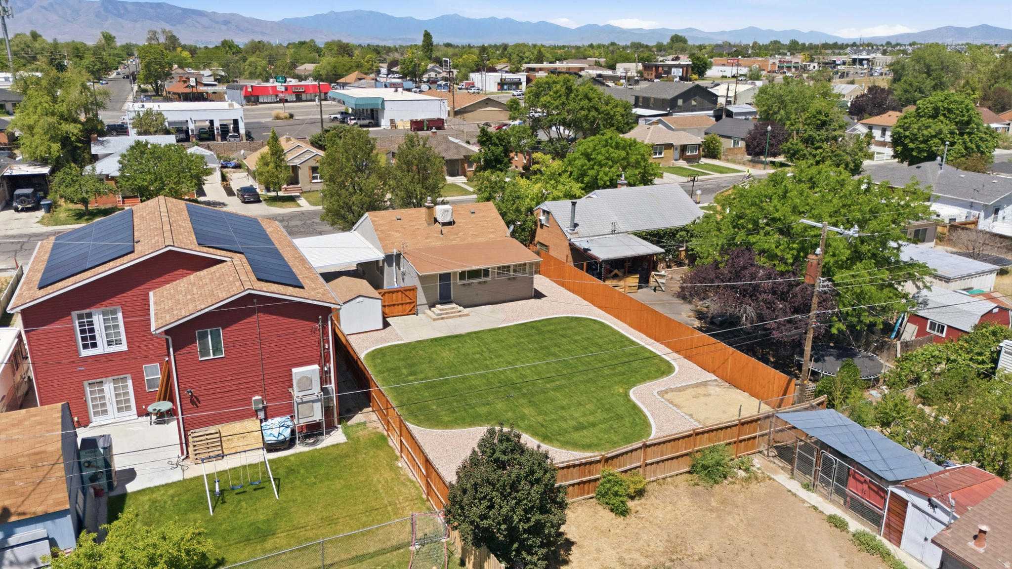 main property photo 29