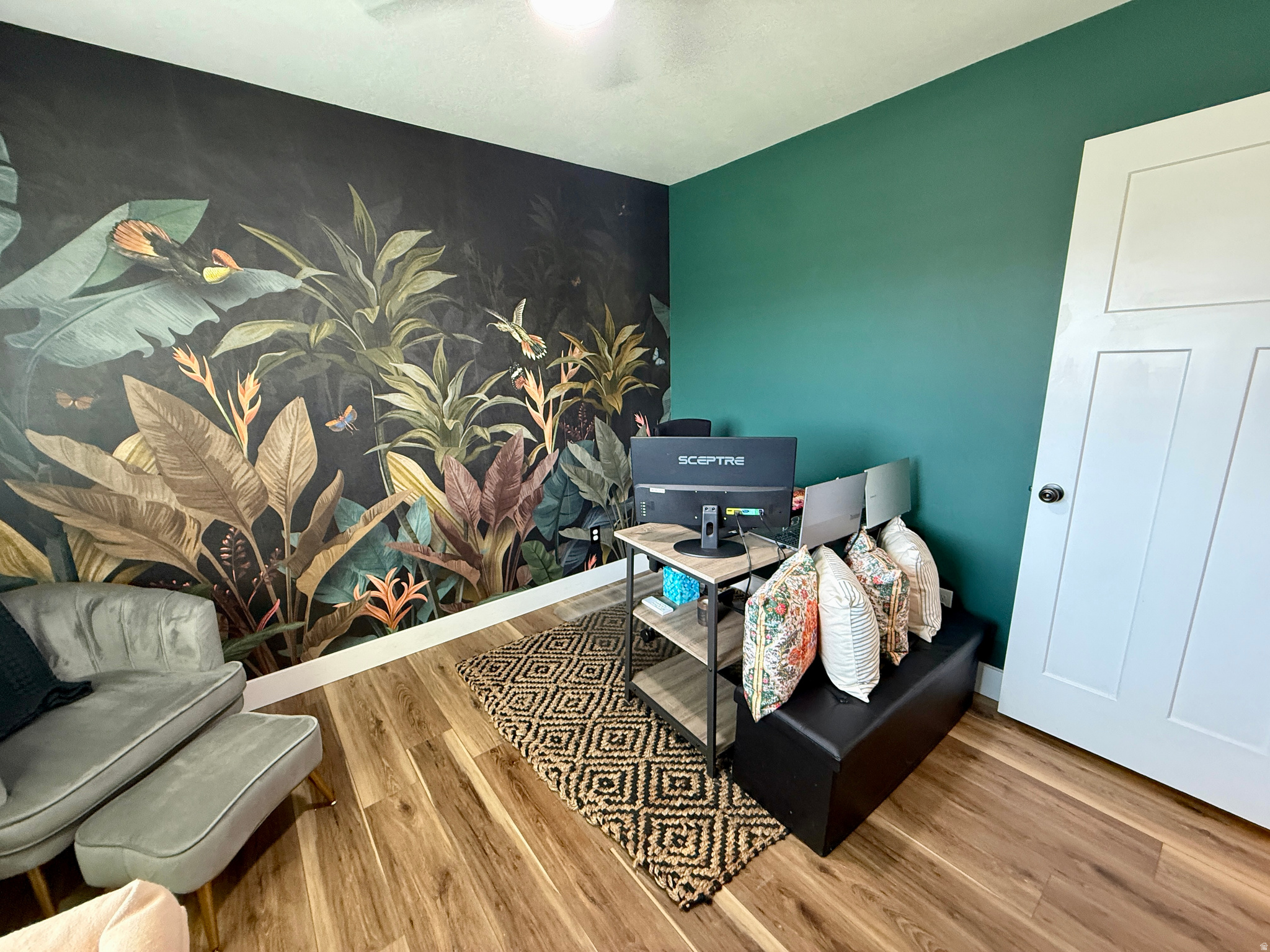 main property photo 19